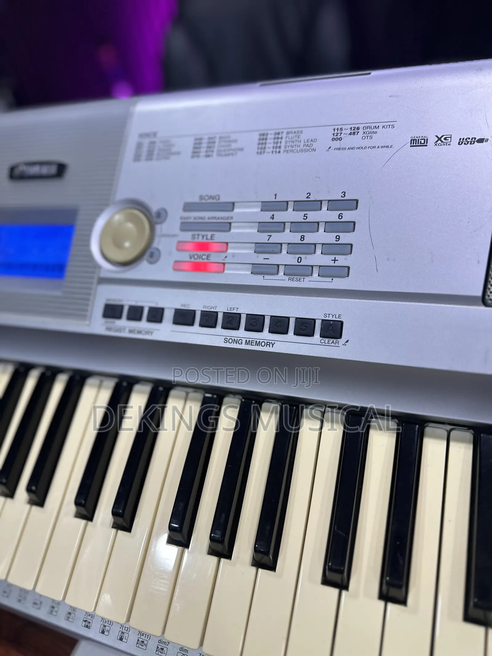 Yamaha DGX 205 76 Keys Grand Portable Keyboard Midi/ Usb