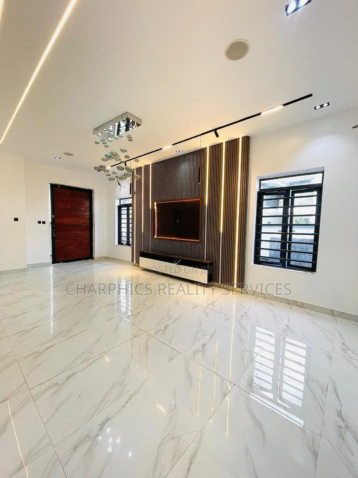 5bdrm Duplex in Ajah for sale