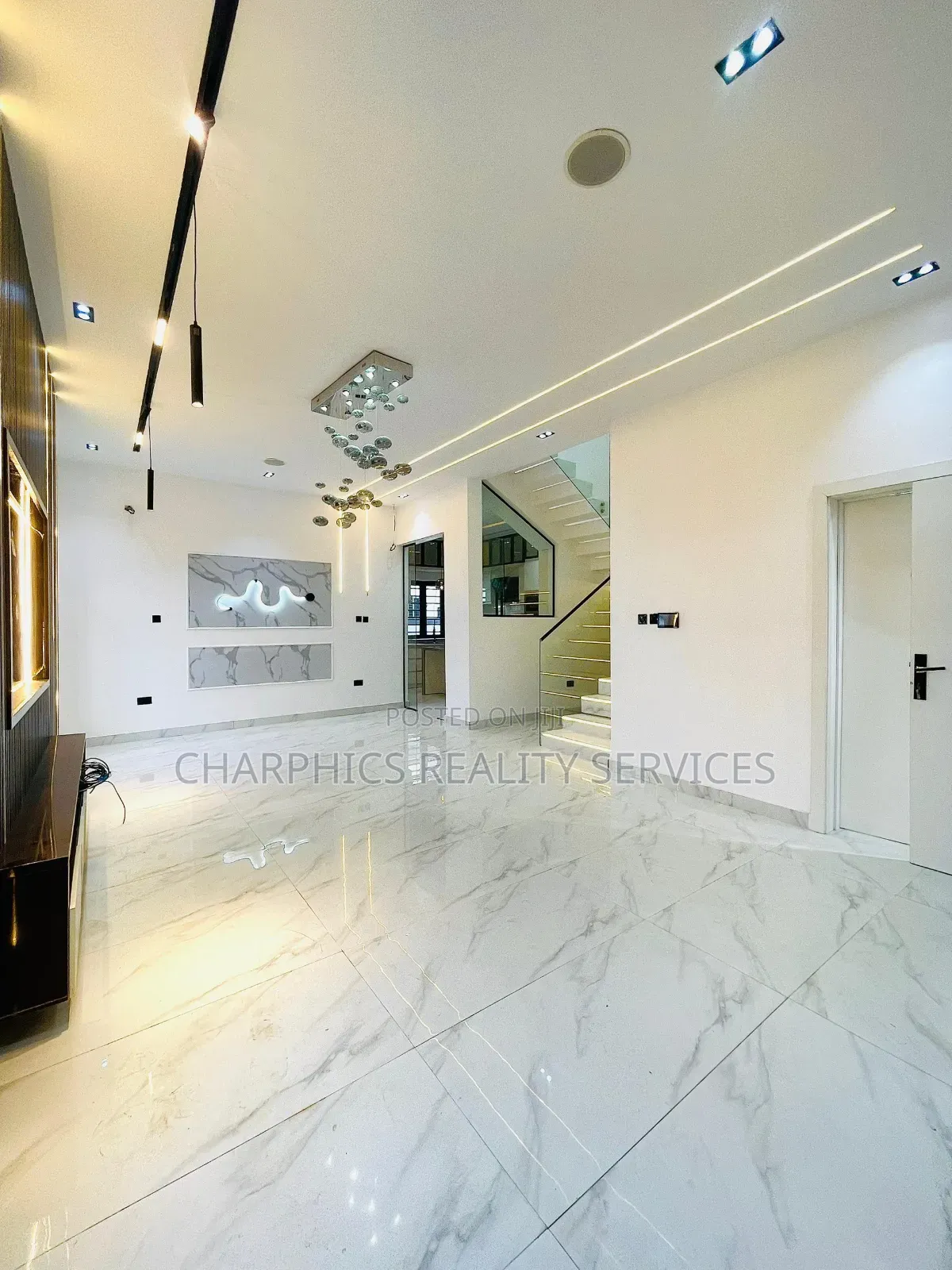 5bdrm Duplex in Ajah for sale