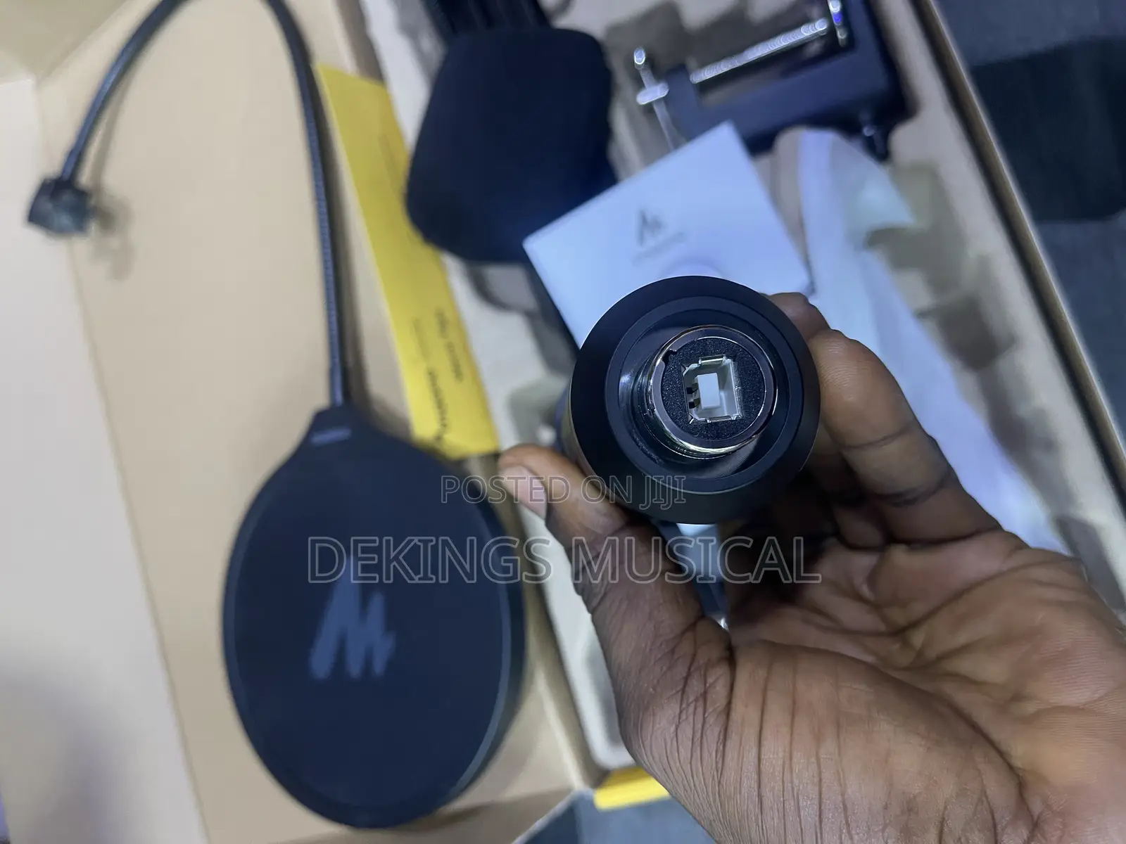 Maono Au-Ao4 Podcast Usb Microphone Streaming and Recording Kit