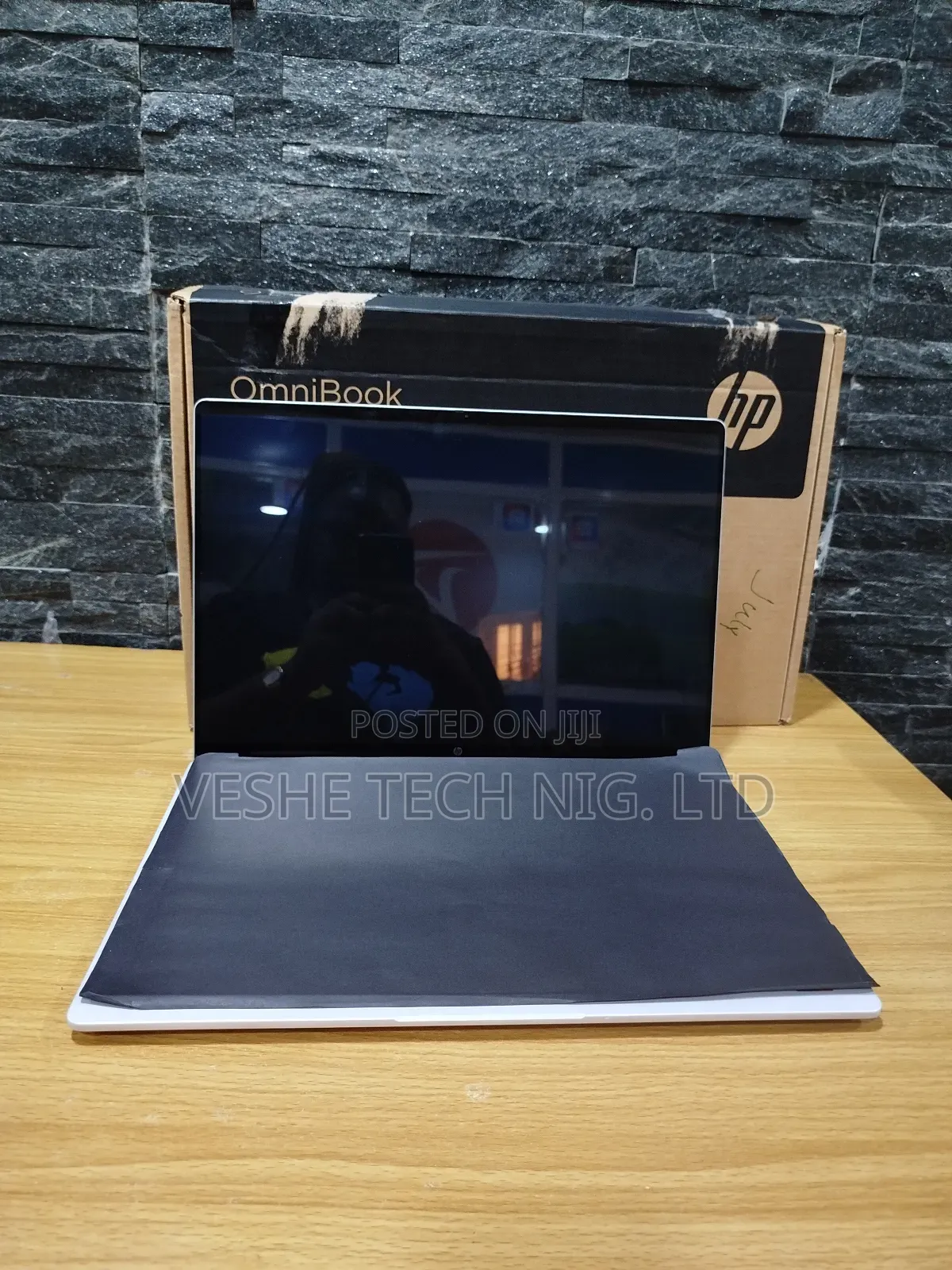Laptop HP OmniBook 5 16" 16GB Qualcomm Snapdragon X Plus SSD 512GB
