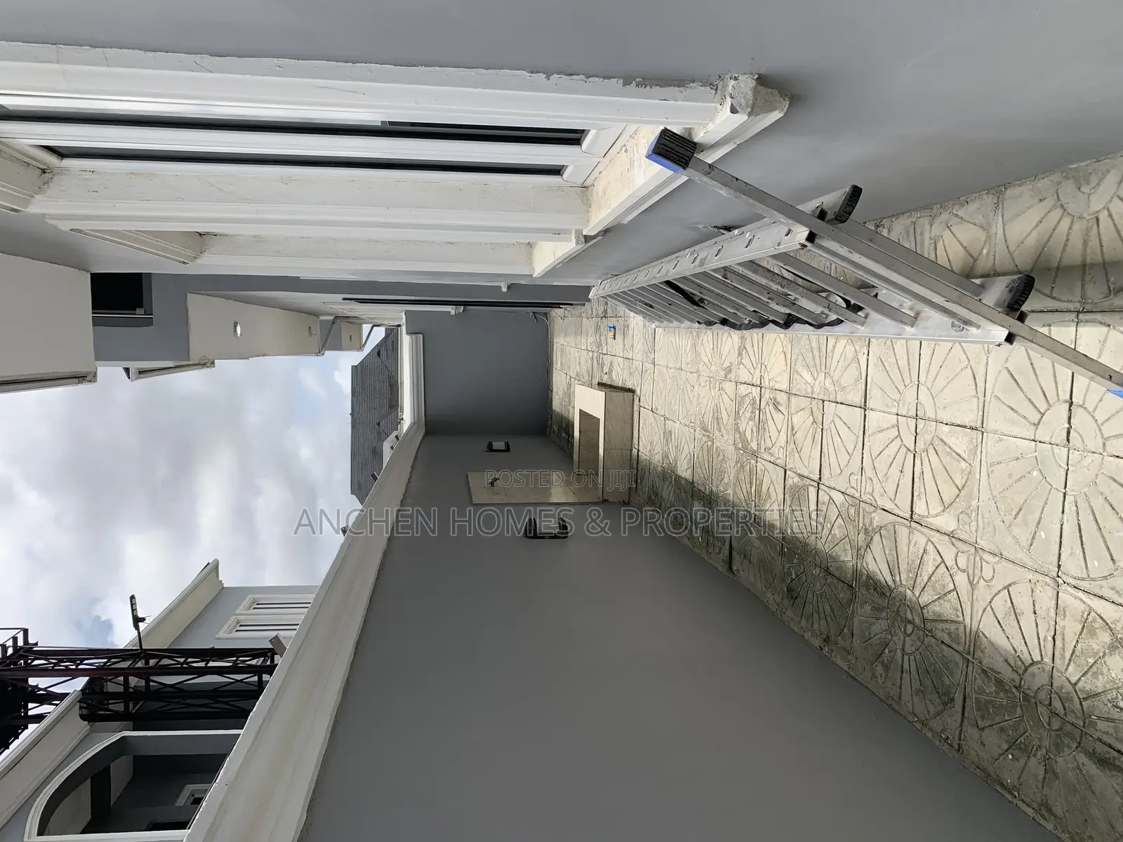 4bdrm Duplex in Lekki Scheme 2 for sale