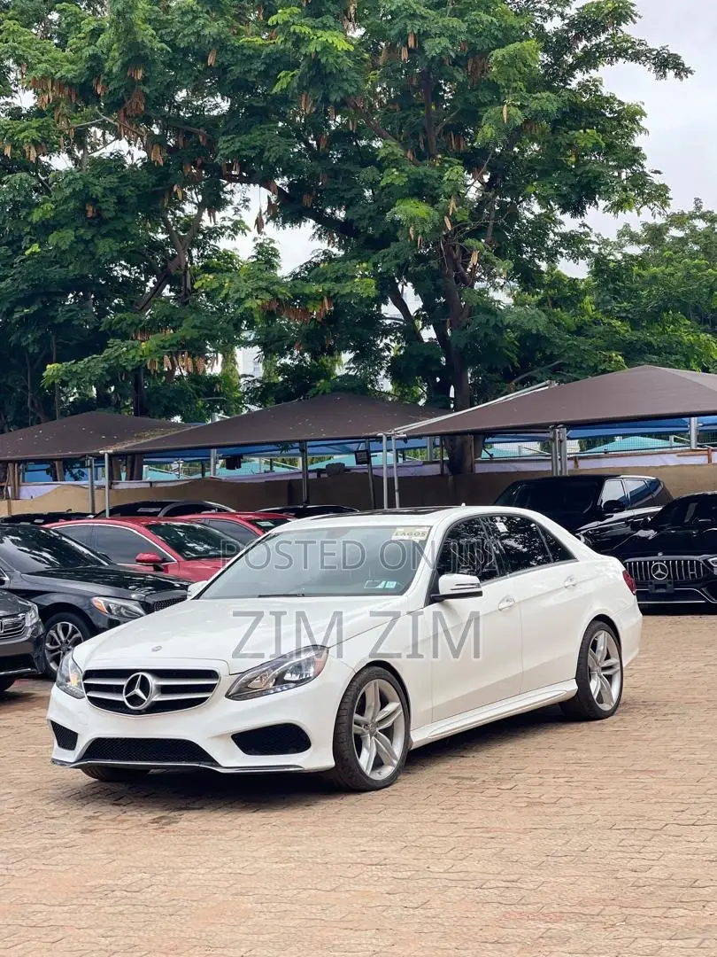 Mercedes-Benz E350 Base 4Matic Sedan AWD (3.5L 6cyl 7A) 2014 White