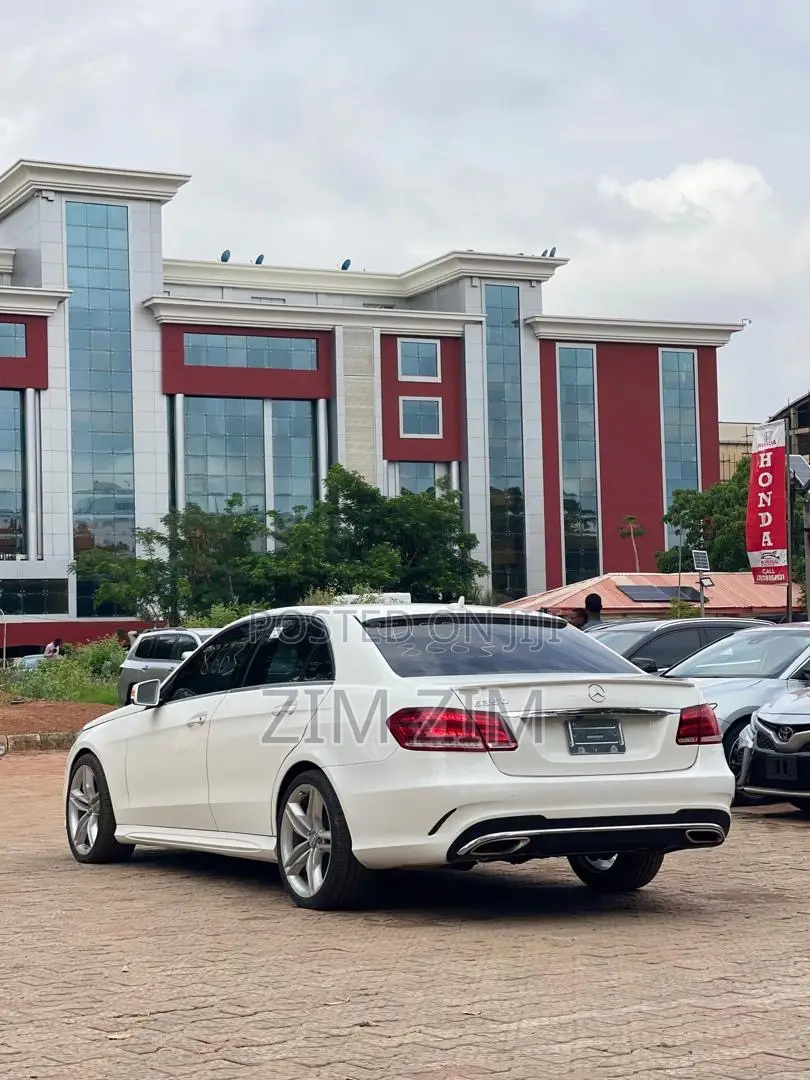 Mercedes-Benz E350 Base 4Matic Sedan AWD (3.5L 6cyl 7A) 2014 White