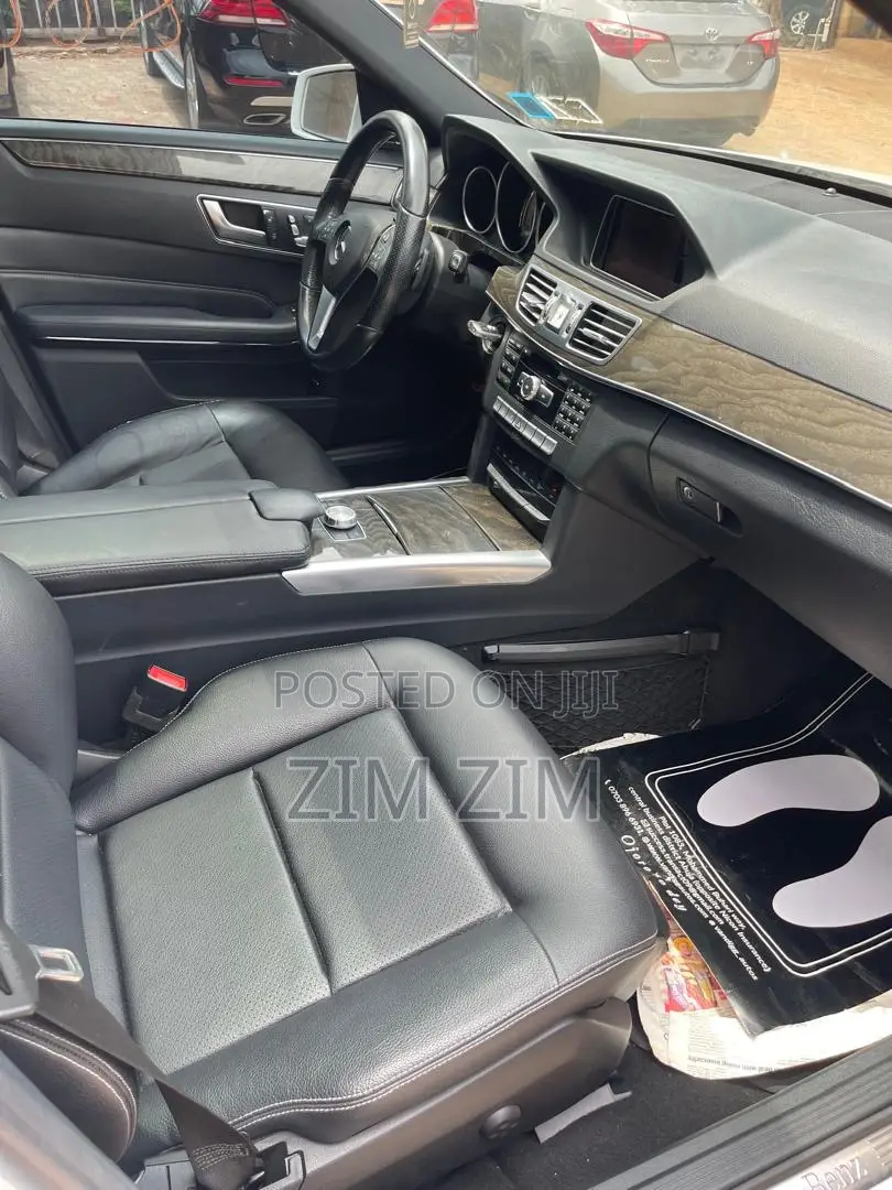 Mercedes-Benz E350 Base 4Matic Sedan AWD (3.5L 6cyl 7A) 2014 White