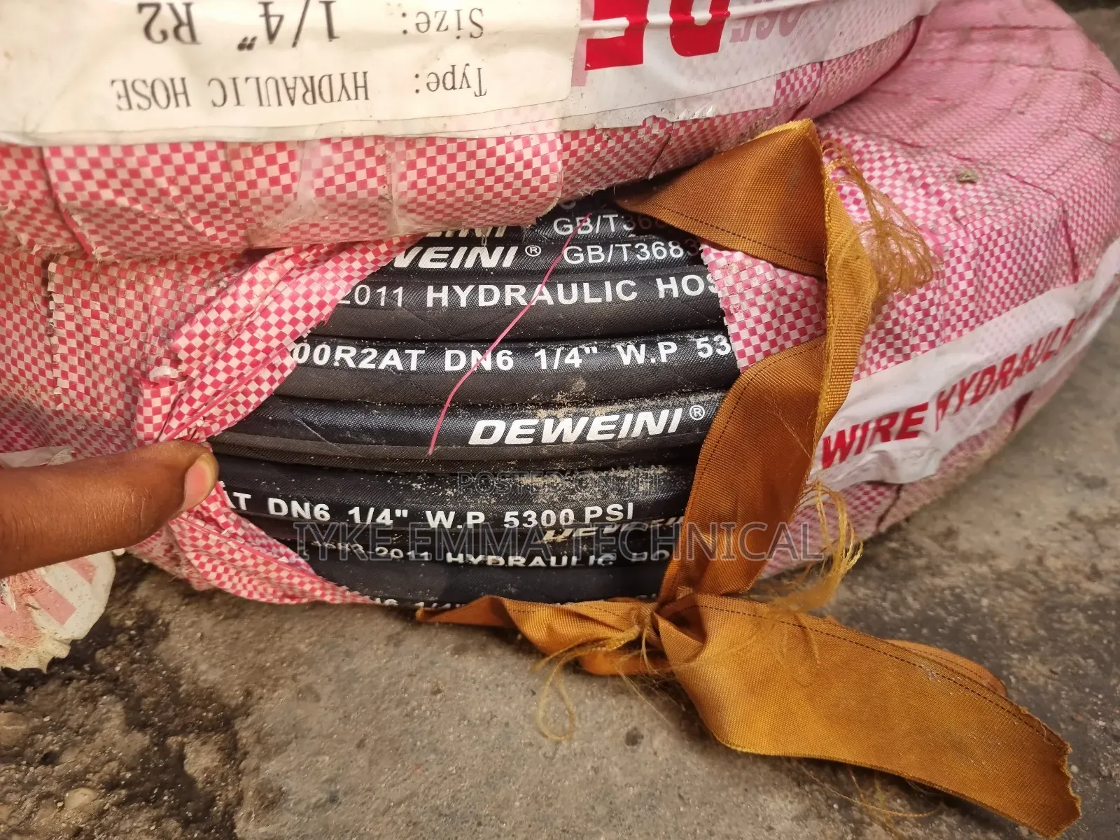 Deweini Wire Hydraulic Hose 1/4" Sae100 R2at