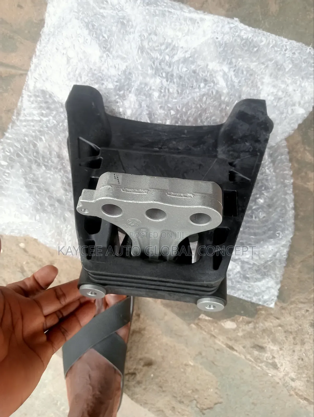 Side Engine Seating Honda Accord 2024 Model