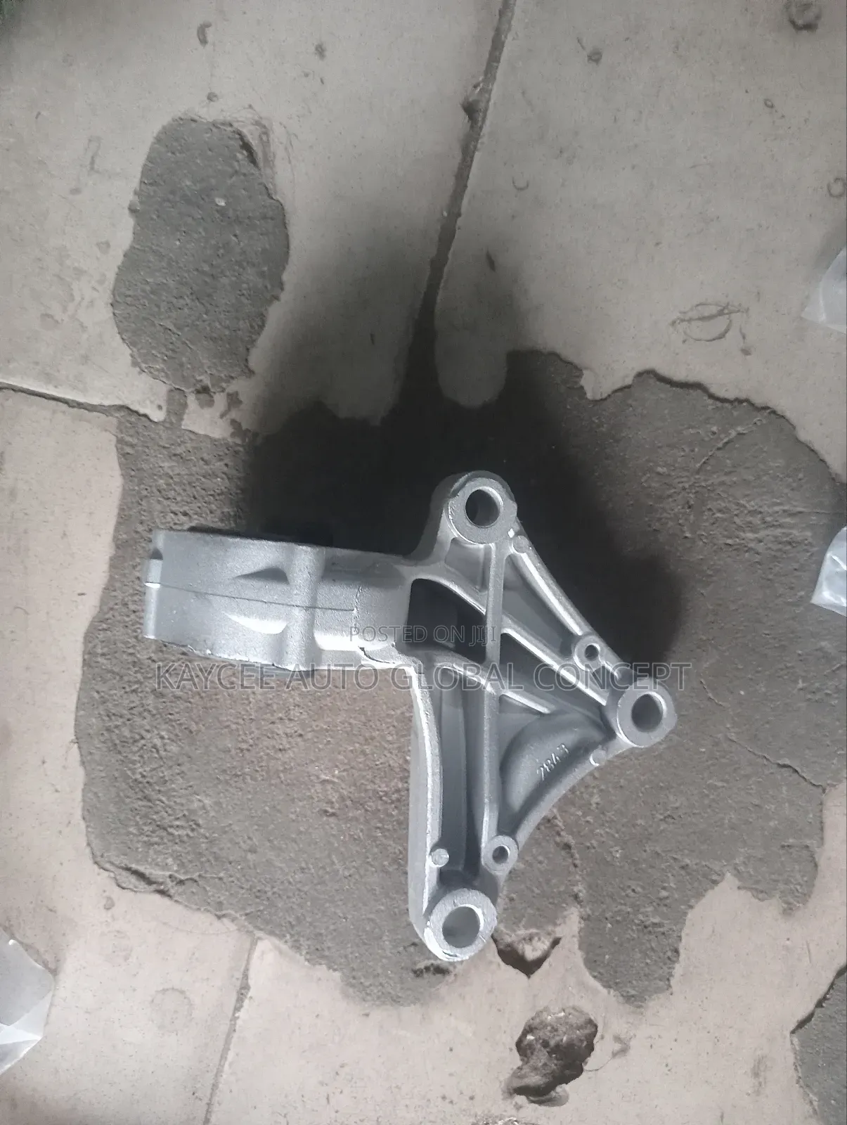 Side Engine Seating Honda CRV 2014 Model