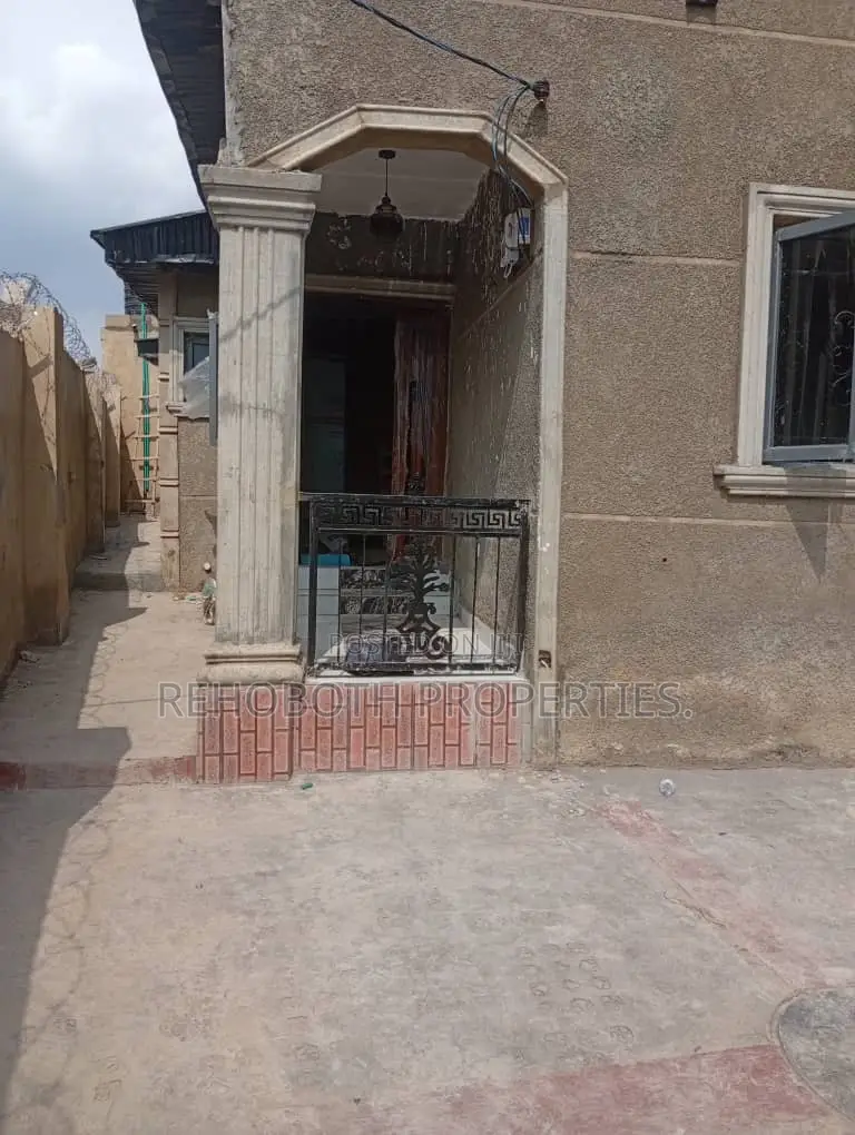 2bdrm Bungalow in Akoto Elebu, Ibadan for rent
