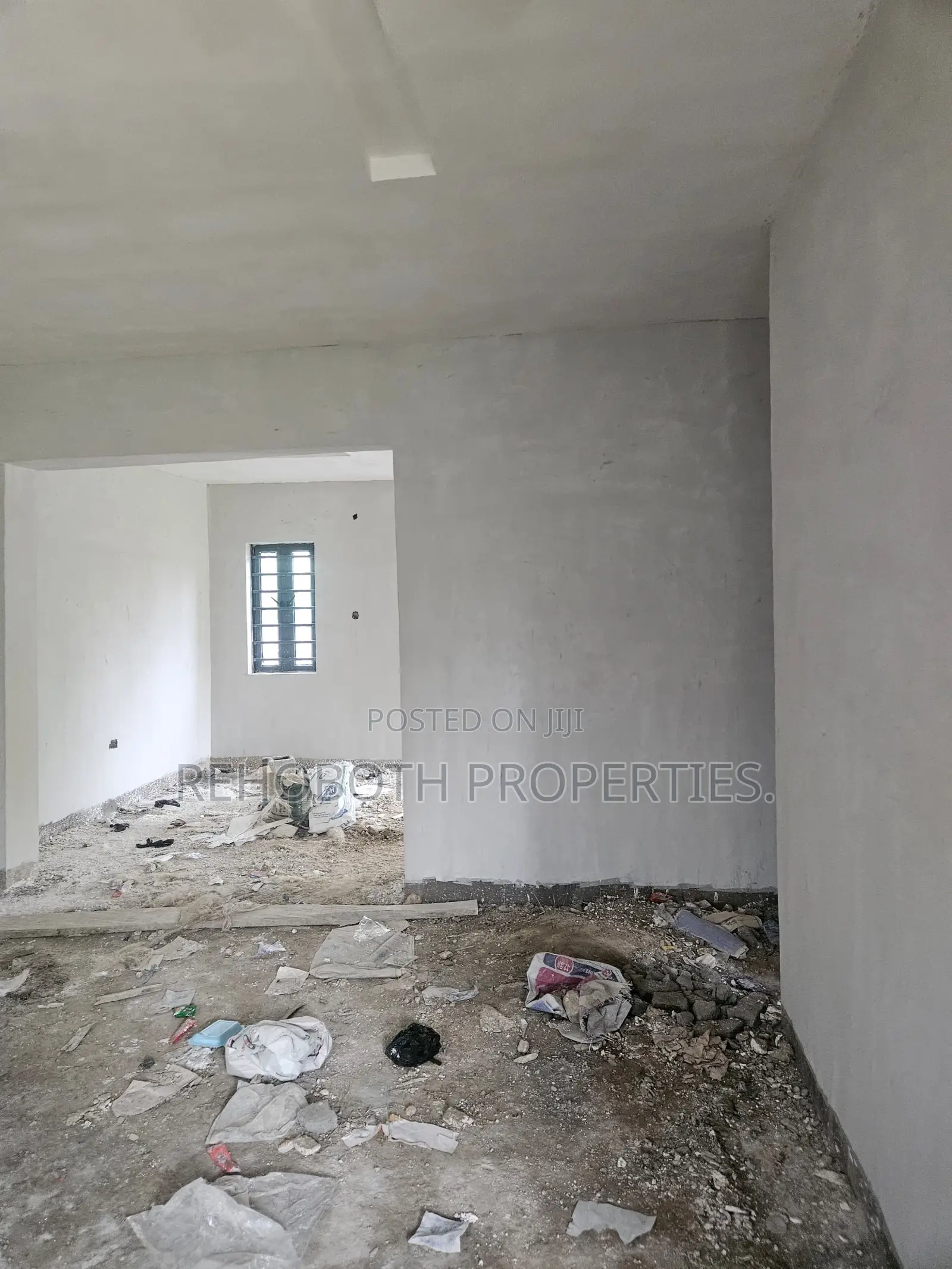 3bdrm Bungalow in Ayilara Estate, Ibadan for sale