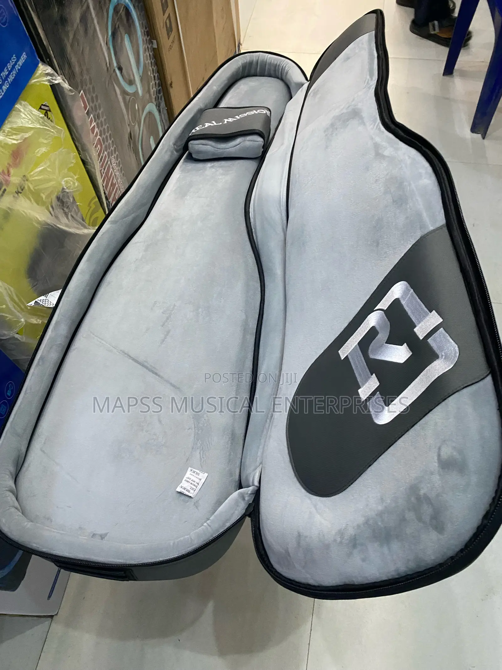 Real Mission Bass Guitar Gig Bag.