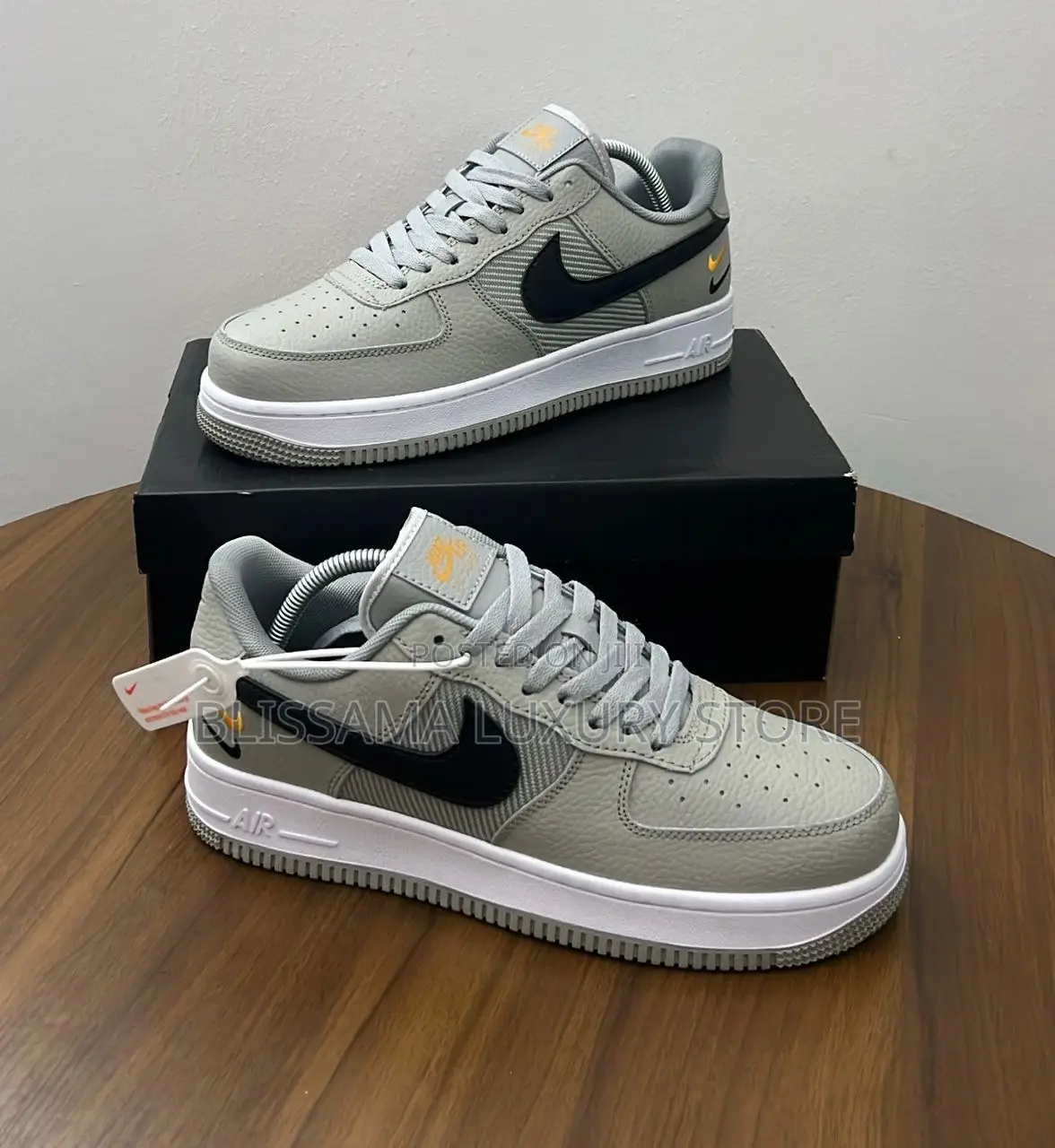 Nike Airforce 1 Low Double Swoosh Sneakers