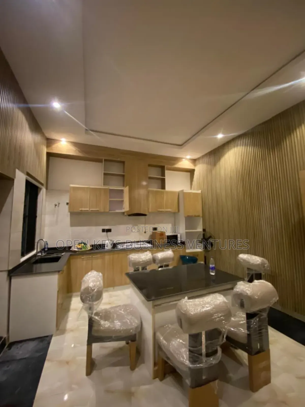 Furnished 5bdrm Duplex in Lere Adigun Gra, Basorun for sale