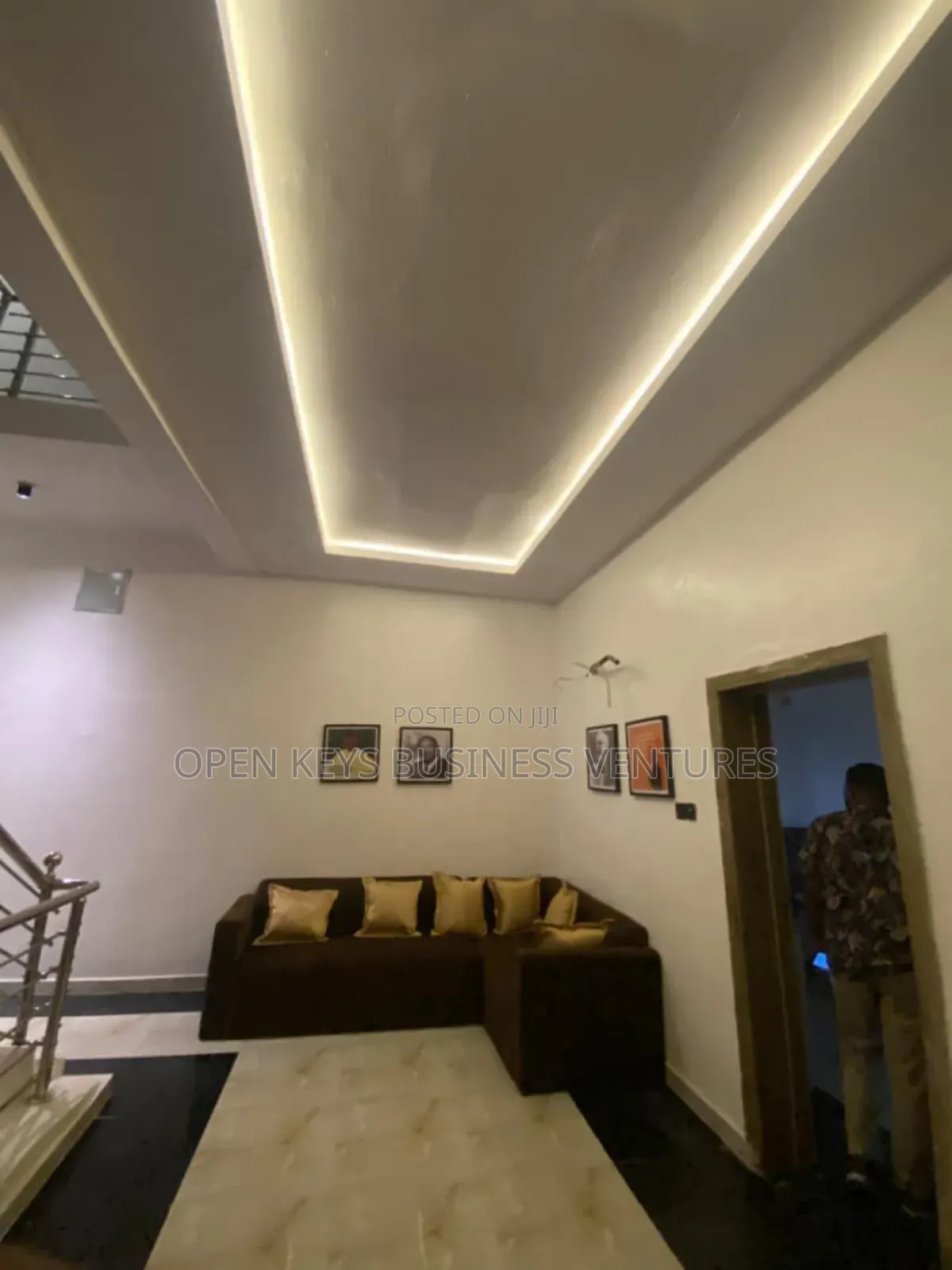 Furnished 5bdrm Duplex in Lere Adigun Gra, Basorun for sale