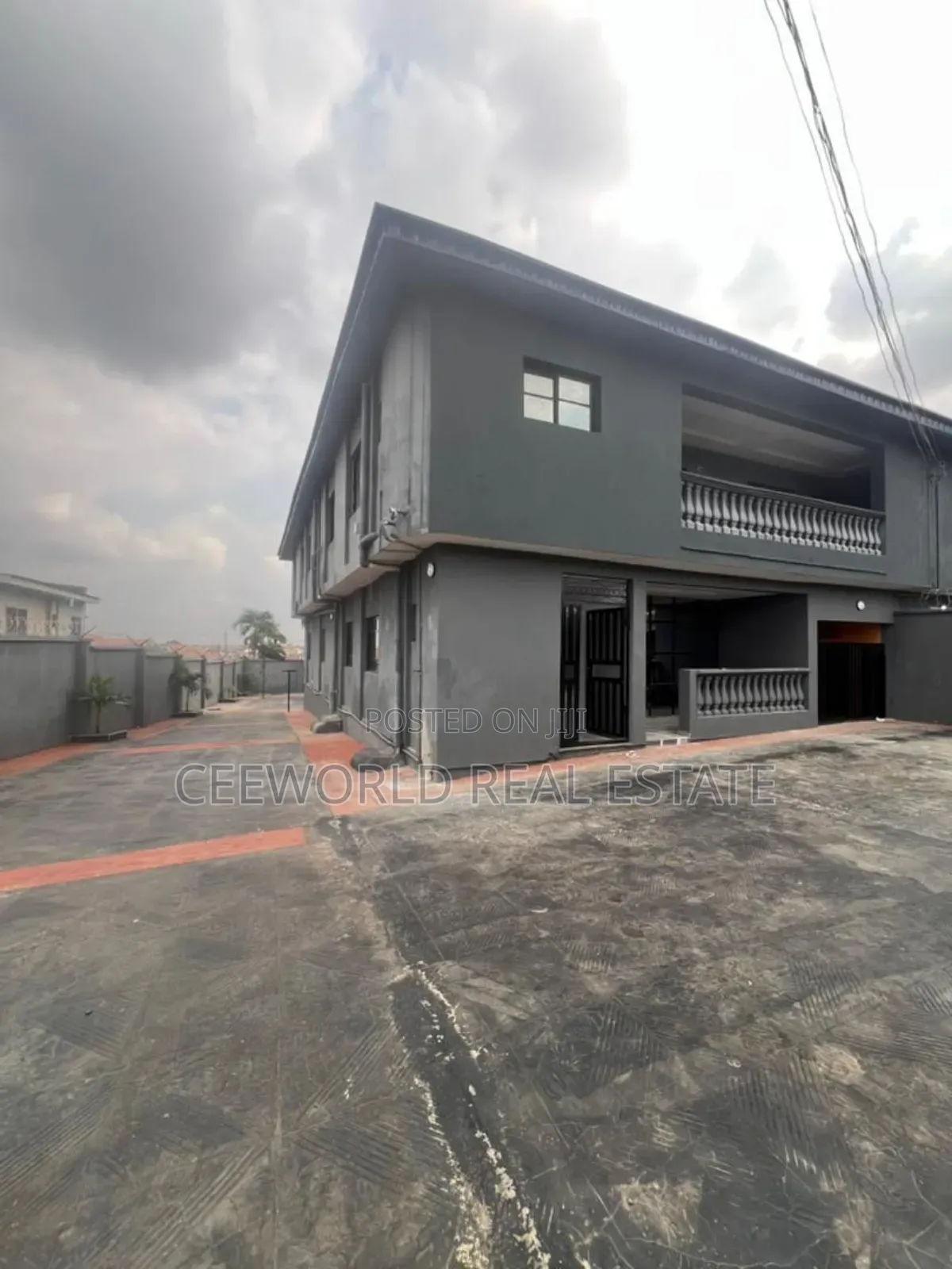 5bdrm Duplex in Air Force Estate, Akobo for rent