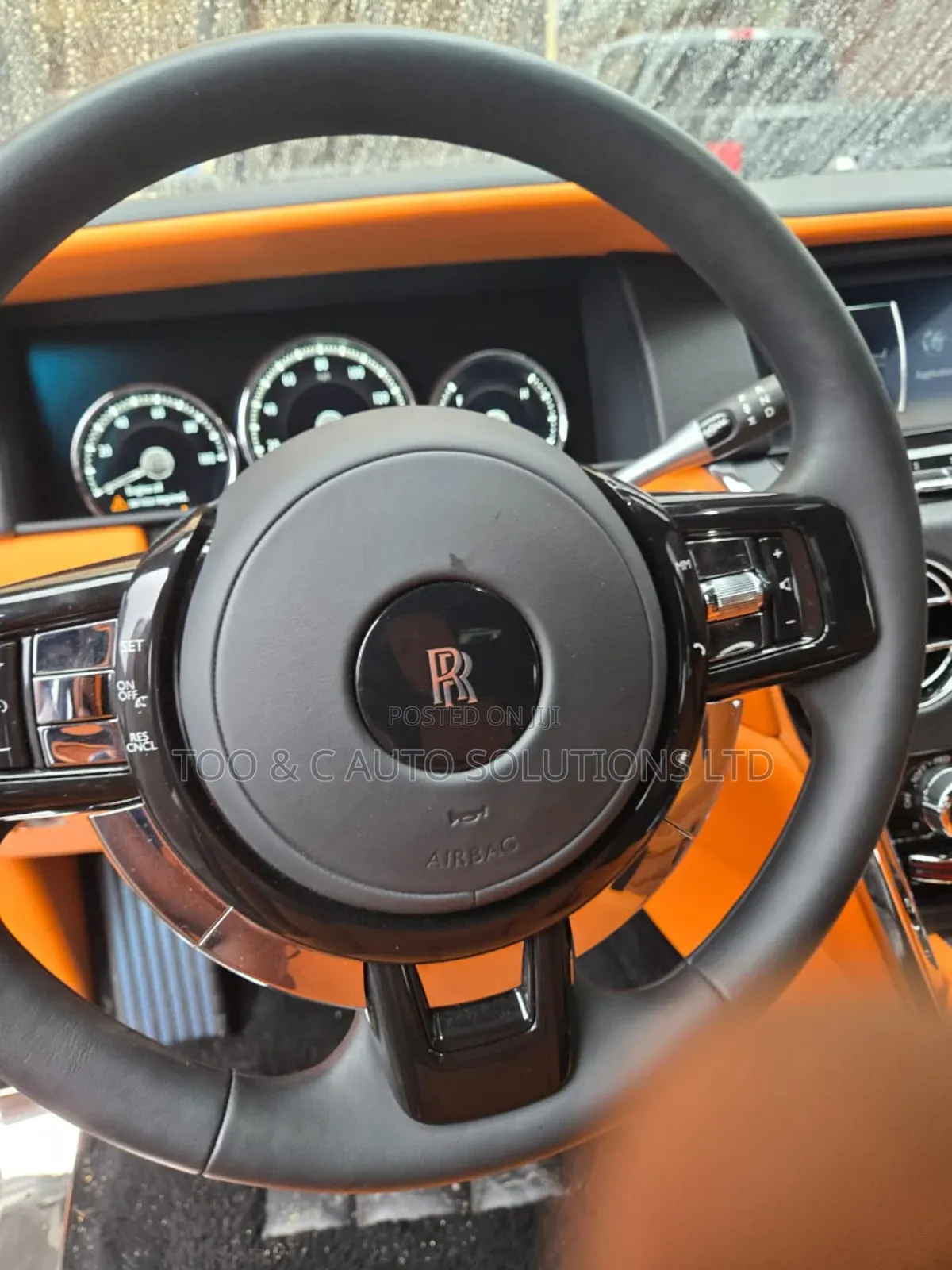 New Rolls-Royce Cullinan Black Badge 2024 White