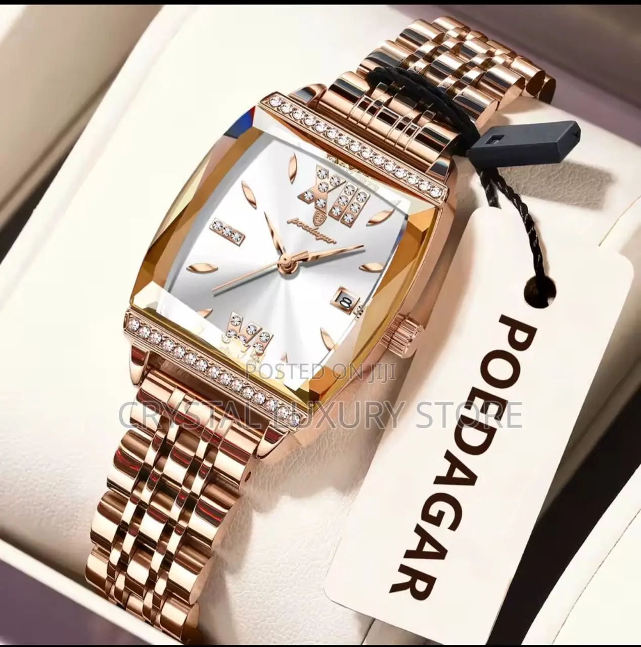 Poedagar Quality Faminine Face Chain Strap Wristwatch