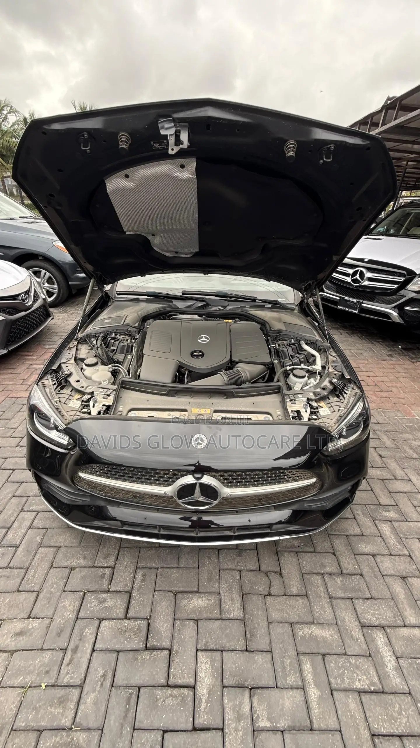 Mercedes-Benz C300 2021 Black