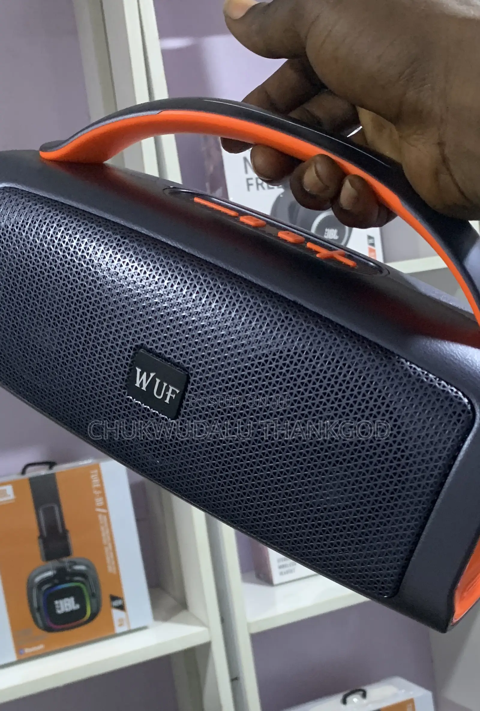 Wuf-W52 Wireless Portable Speaker