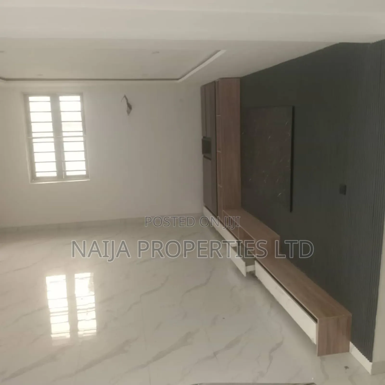 5bdrm Duplex in Lekki Phase 1 Right for sale
