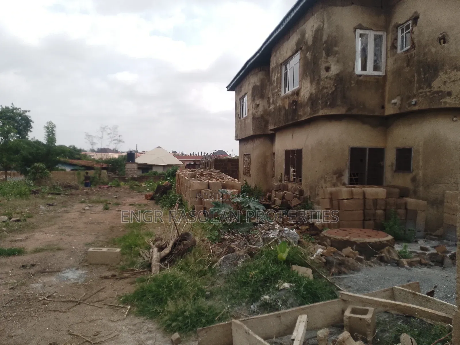 4bdrm Block of Flats in Gaa Akanbi Omosebi, Ilorin South for sale
