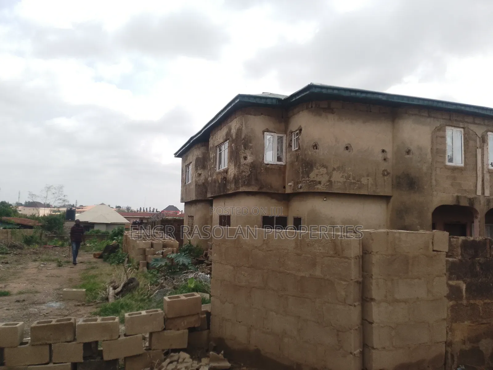 4bdrm Block of Flats in Gaa Akanbi Omosebi, Ilorin South for sale