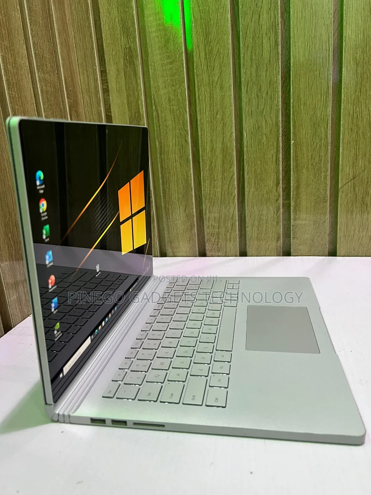 Laptop Microsoft Surface Book 3 16GB Intel Core I7 SSD 256GB