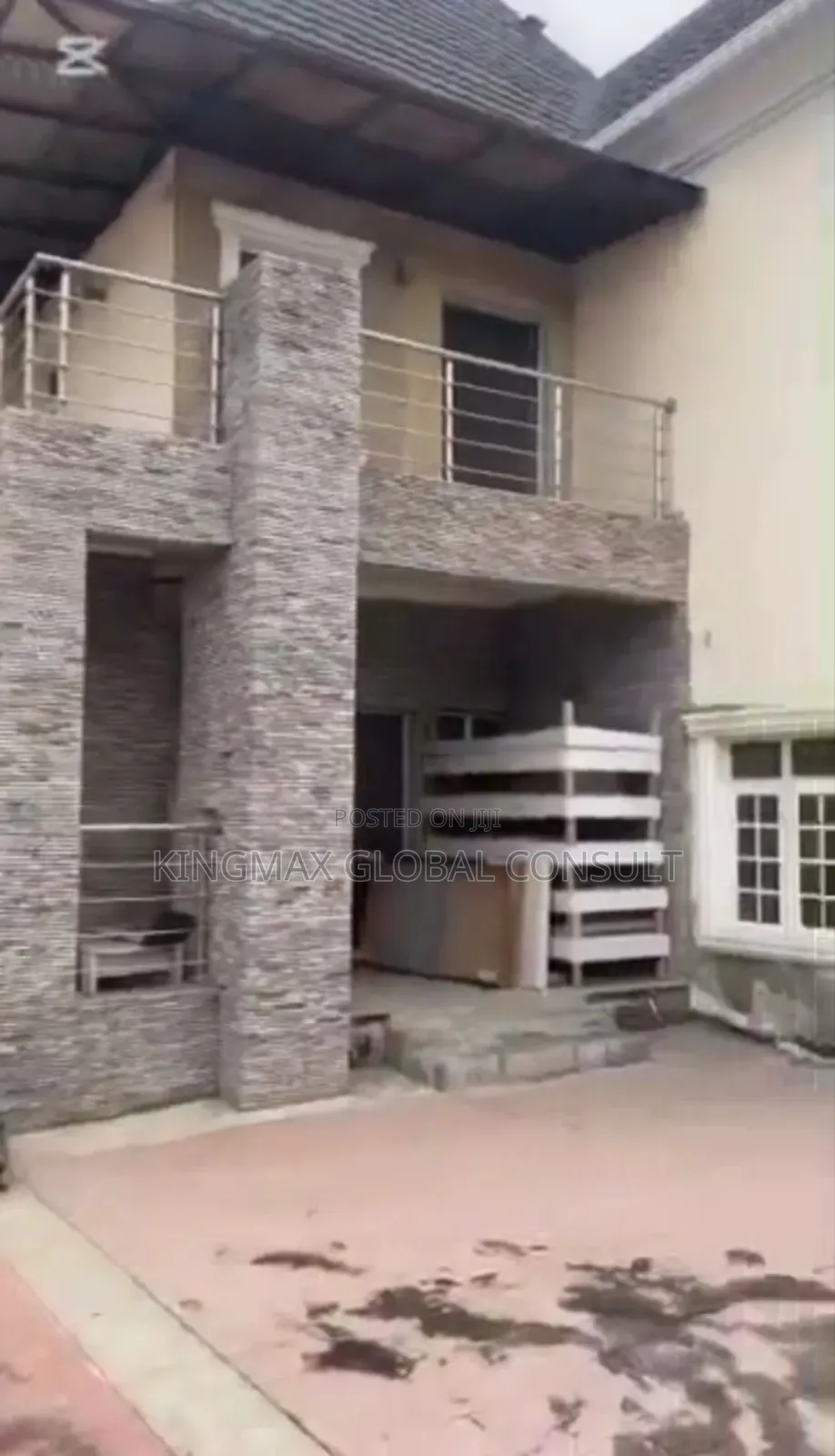 5bdrm Duplex in Guzape District for sale