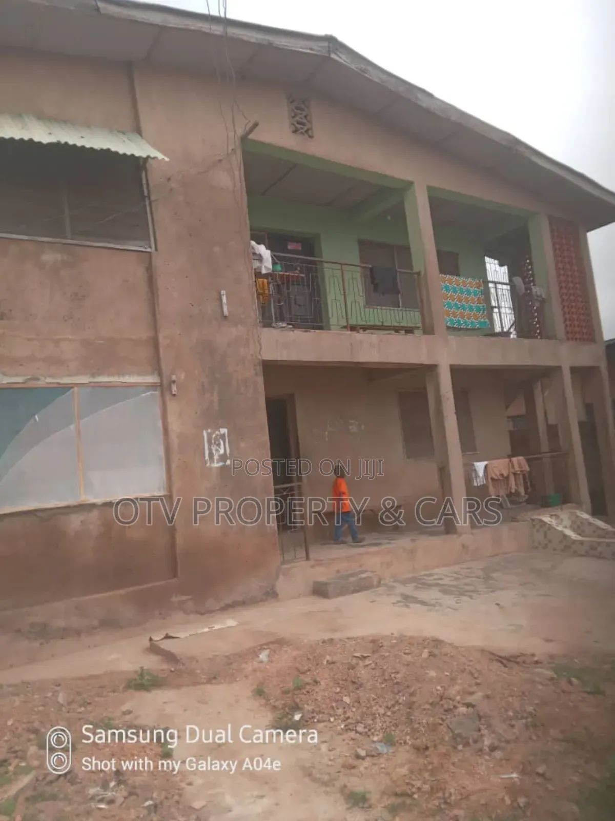 10bdrm Block of Flats in Akobo for sale