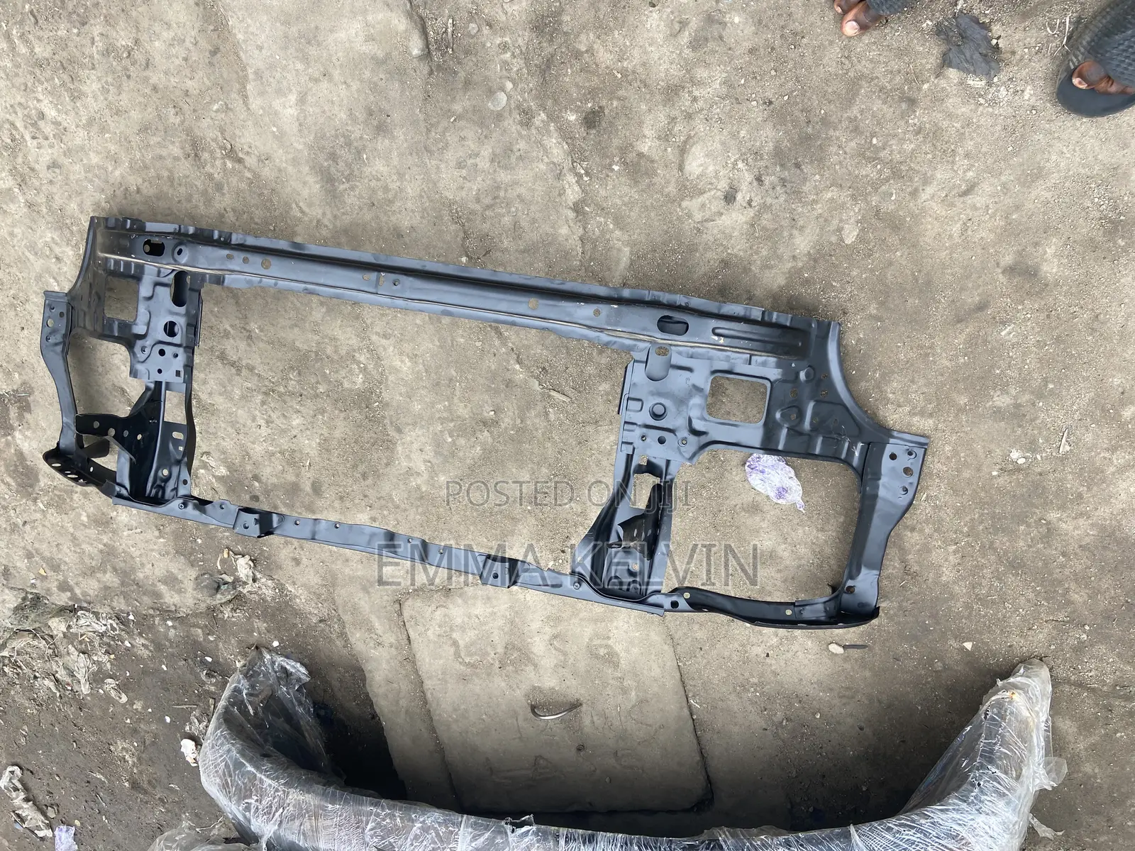 Frontcut for Toyota Hilux 2020 Model