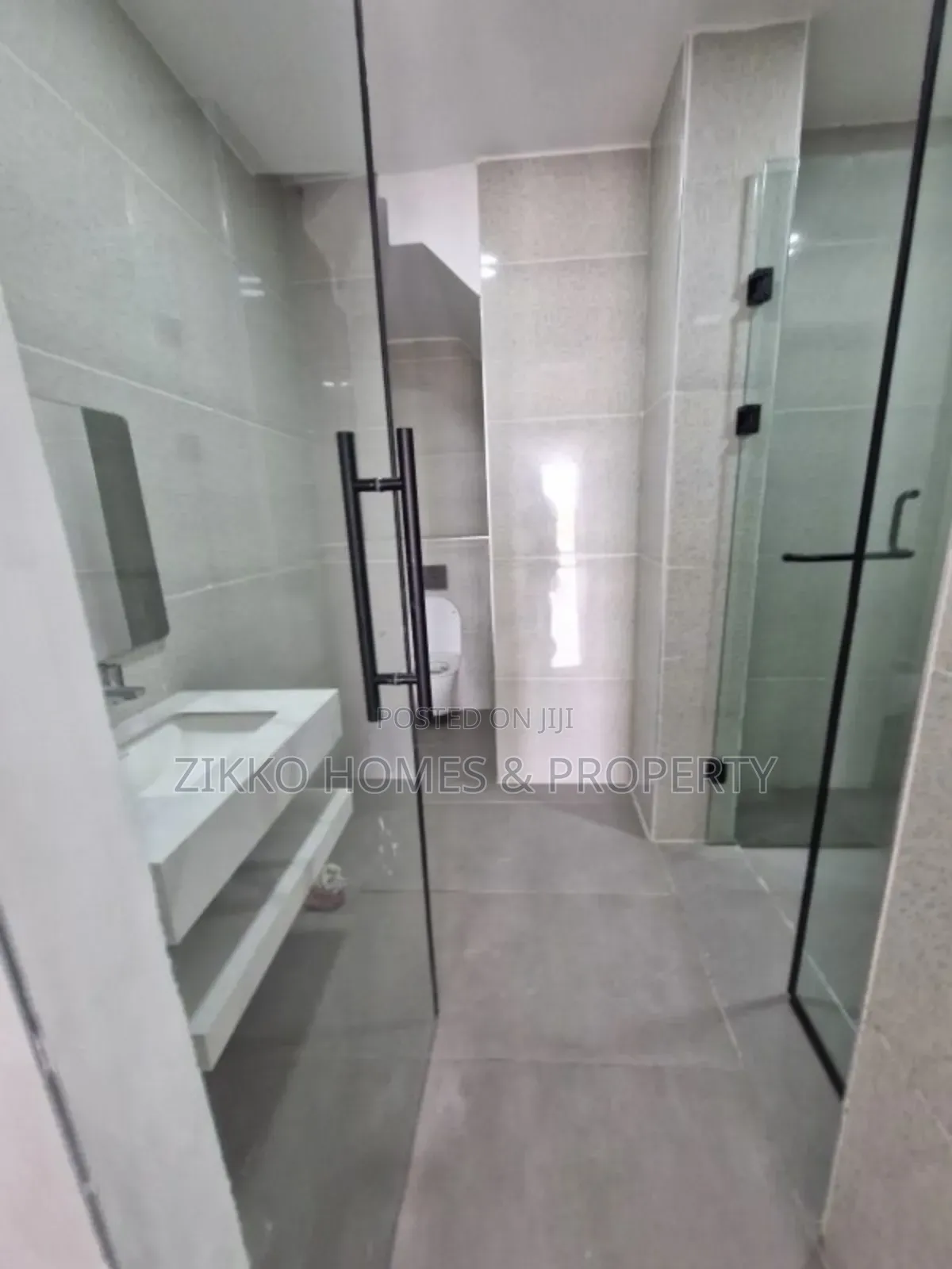 5bdrm Maisonette in Ikoyi for sale