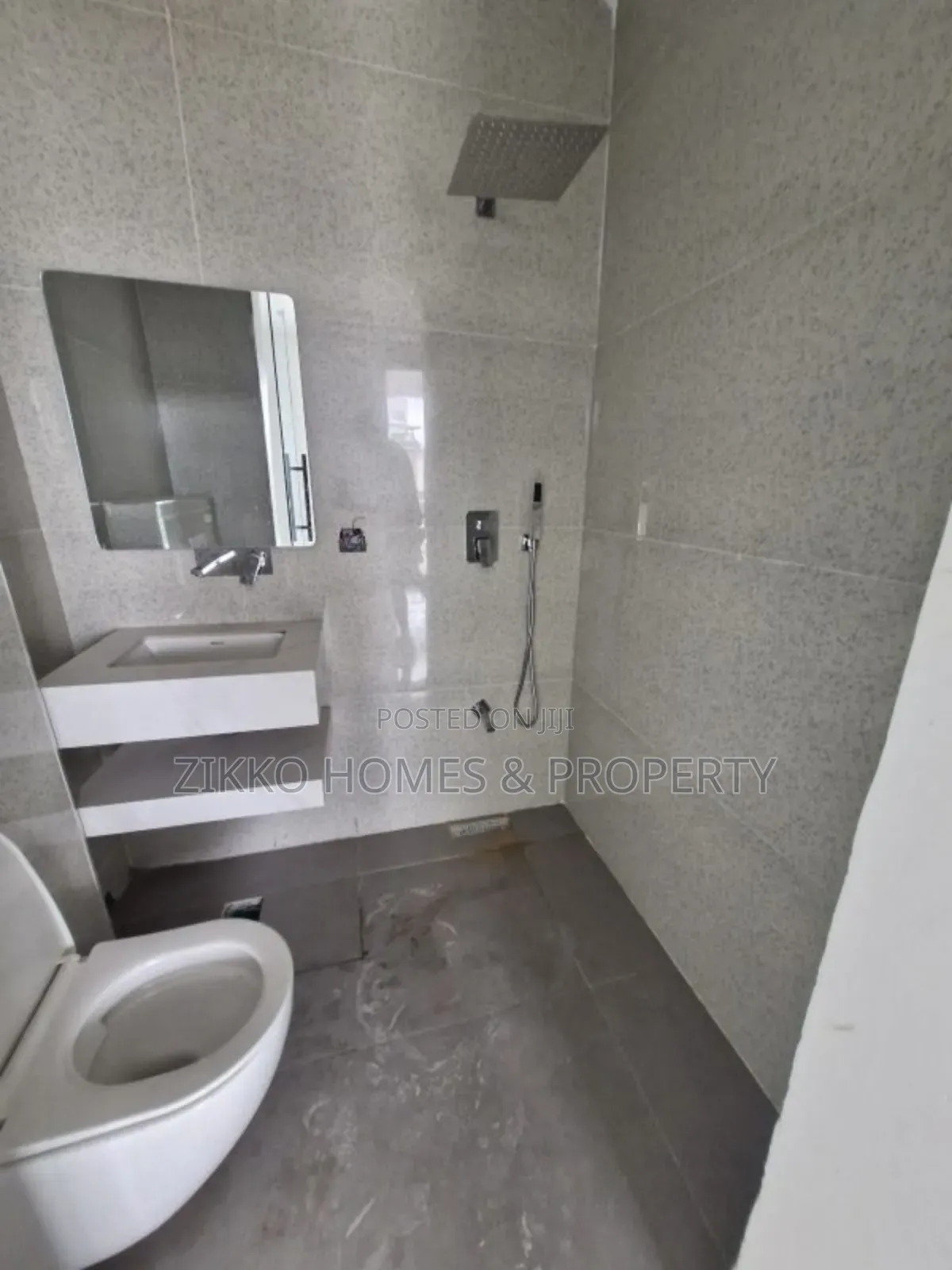 5bdrm Maisonette in Ikoyi for sale