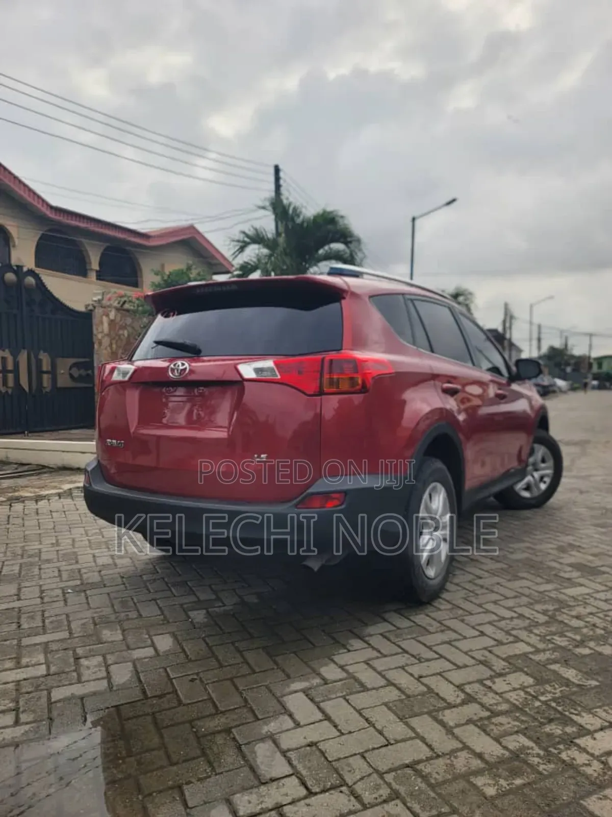 Toyota RAV4 LE 4dr SUV (2.5L 4cyl 6A) 2015 Red