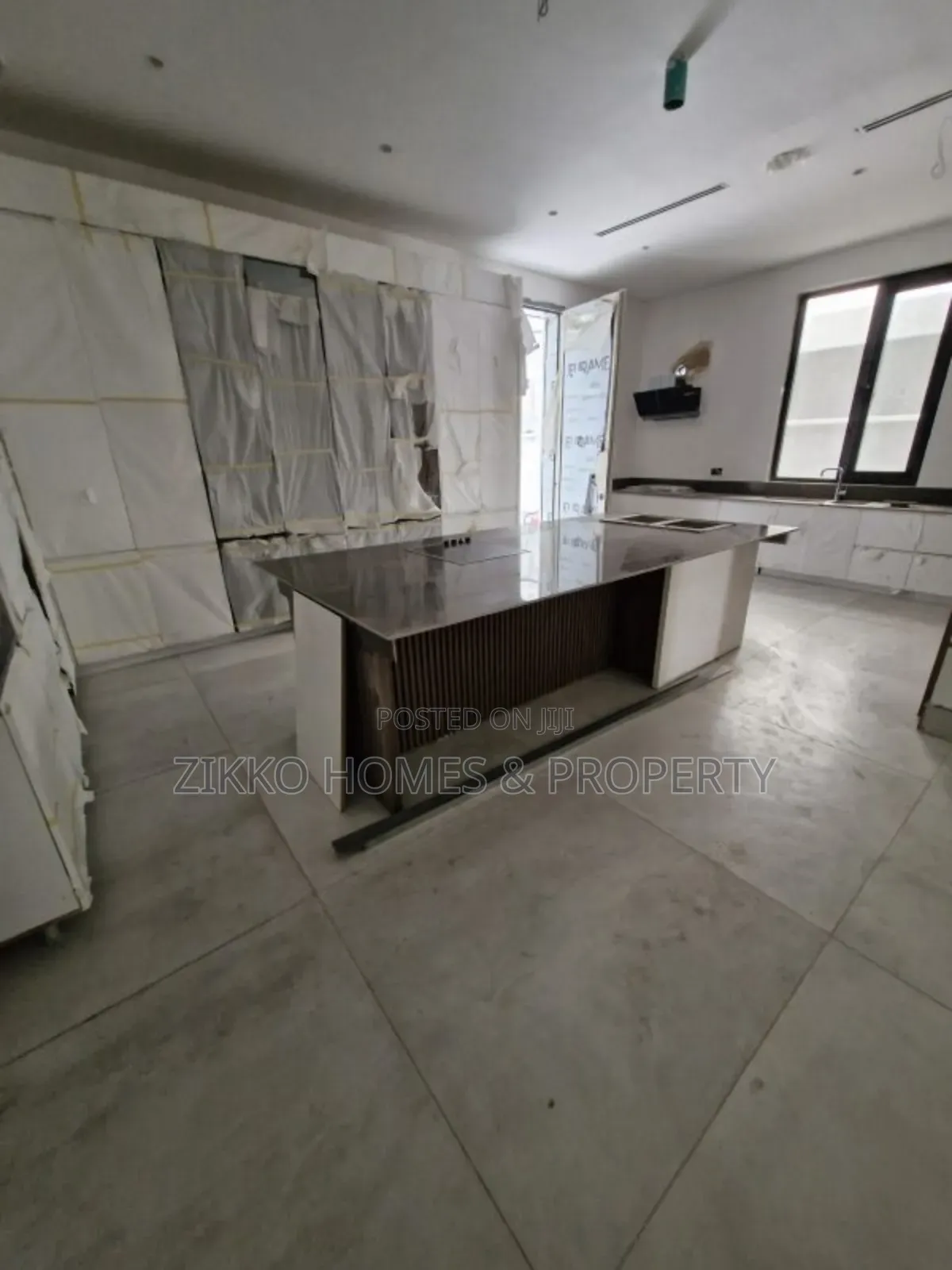 5bdrm Duplex in Ikoyi for sale