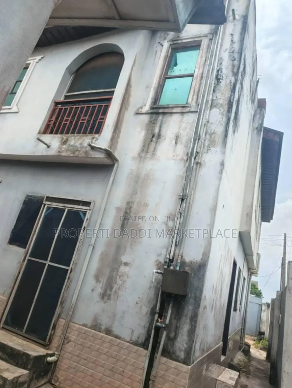 4bdrm Block of Flats in Ayobo for sale