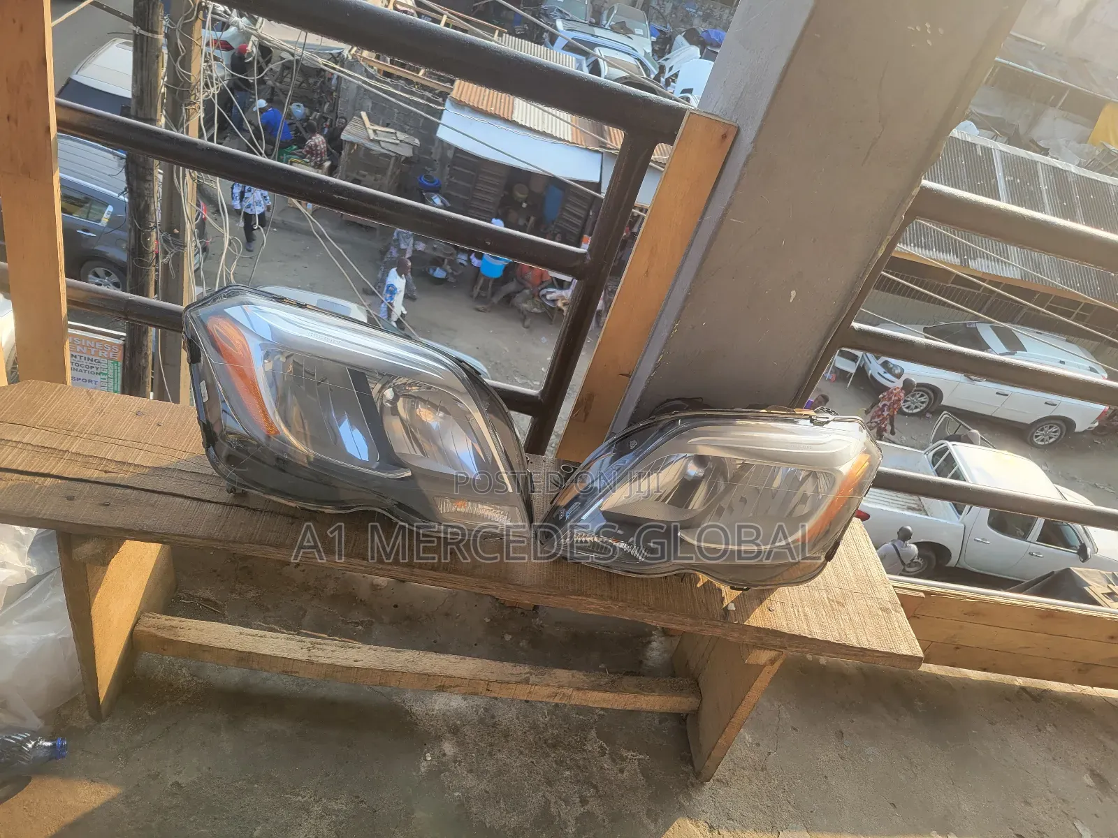 Mercedes-Benz GLK Non-Charger Headlights 2013