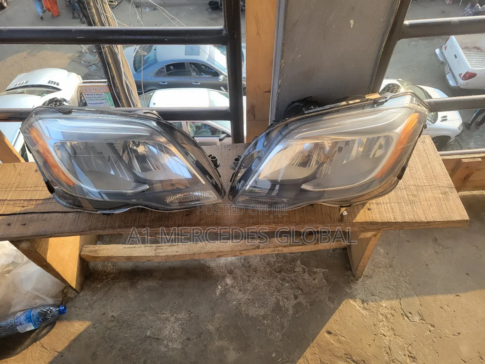 Mercedes-Benz GLK Non-Charger Headlights 2013