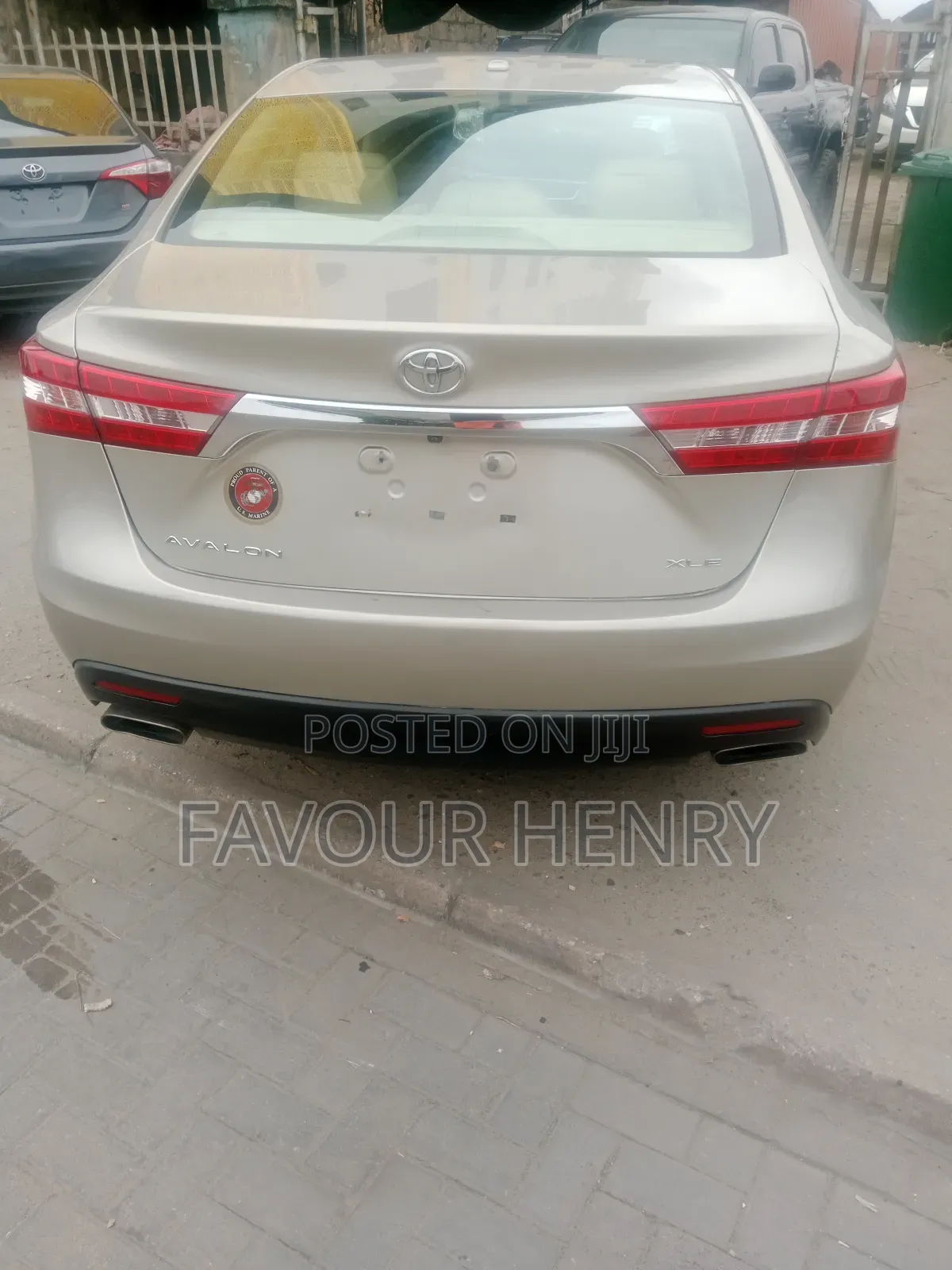 Toyota Avalon XLE 4dr Sedan (3.5L 6cyl 6A) 2014 Gold