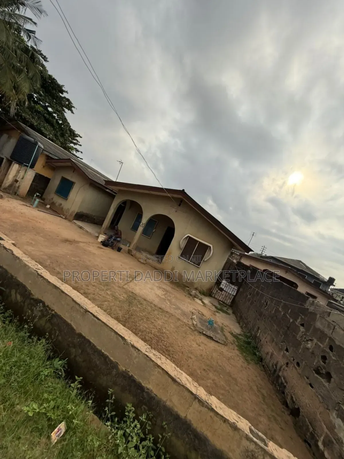 3bdrm Bungalow in Ayobo for sale