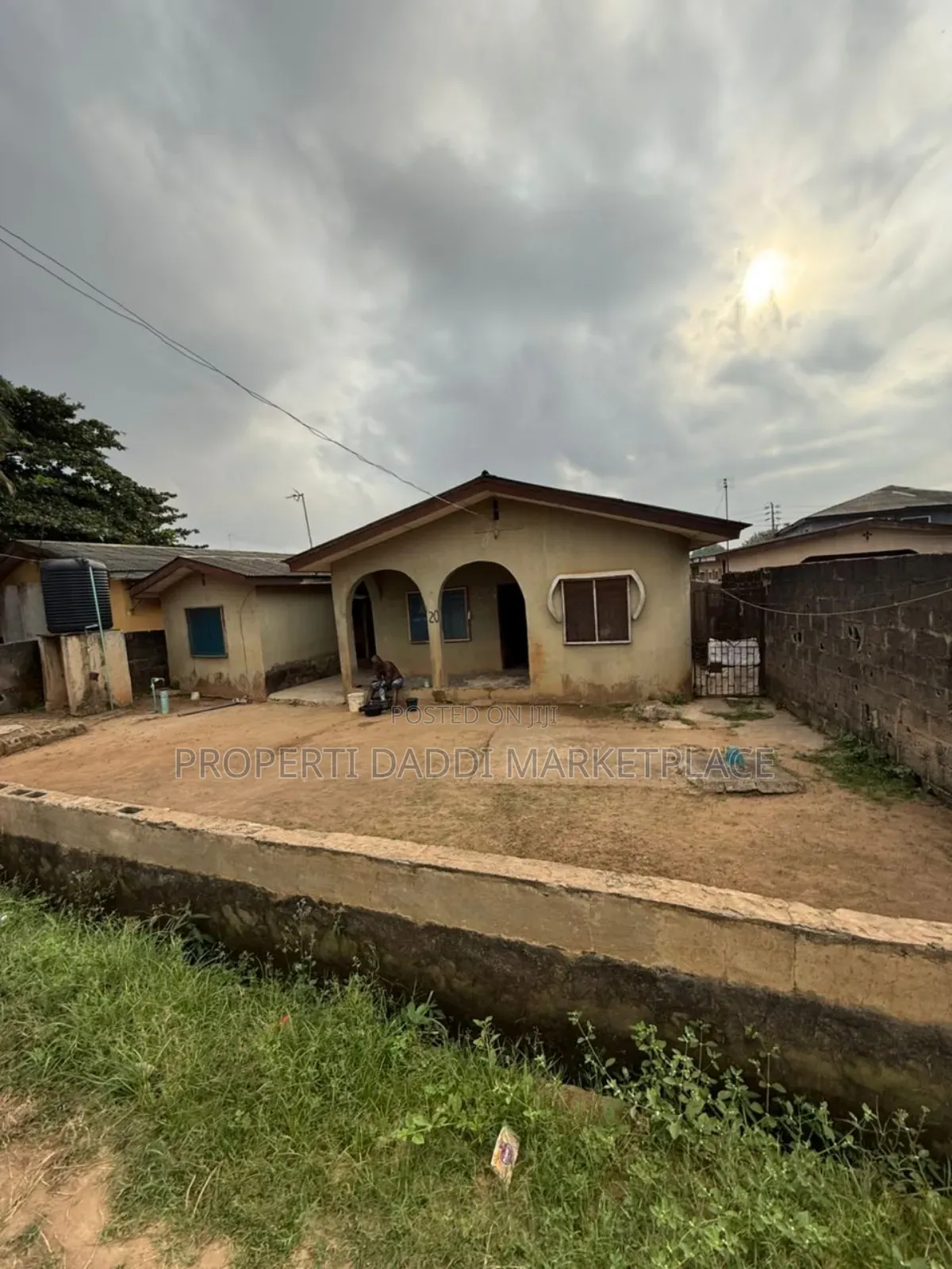 3bdrm Bungalow in Ayobo for sale