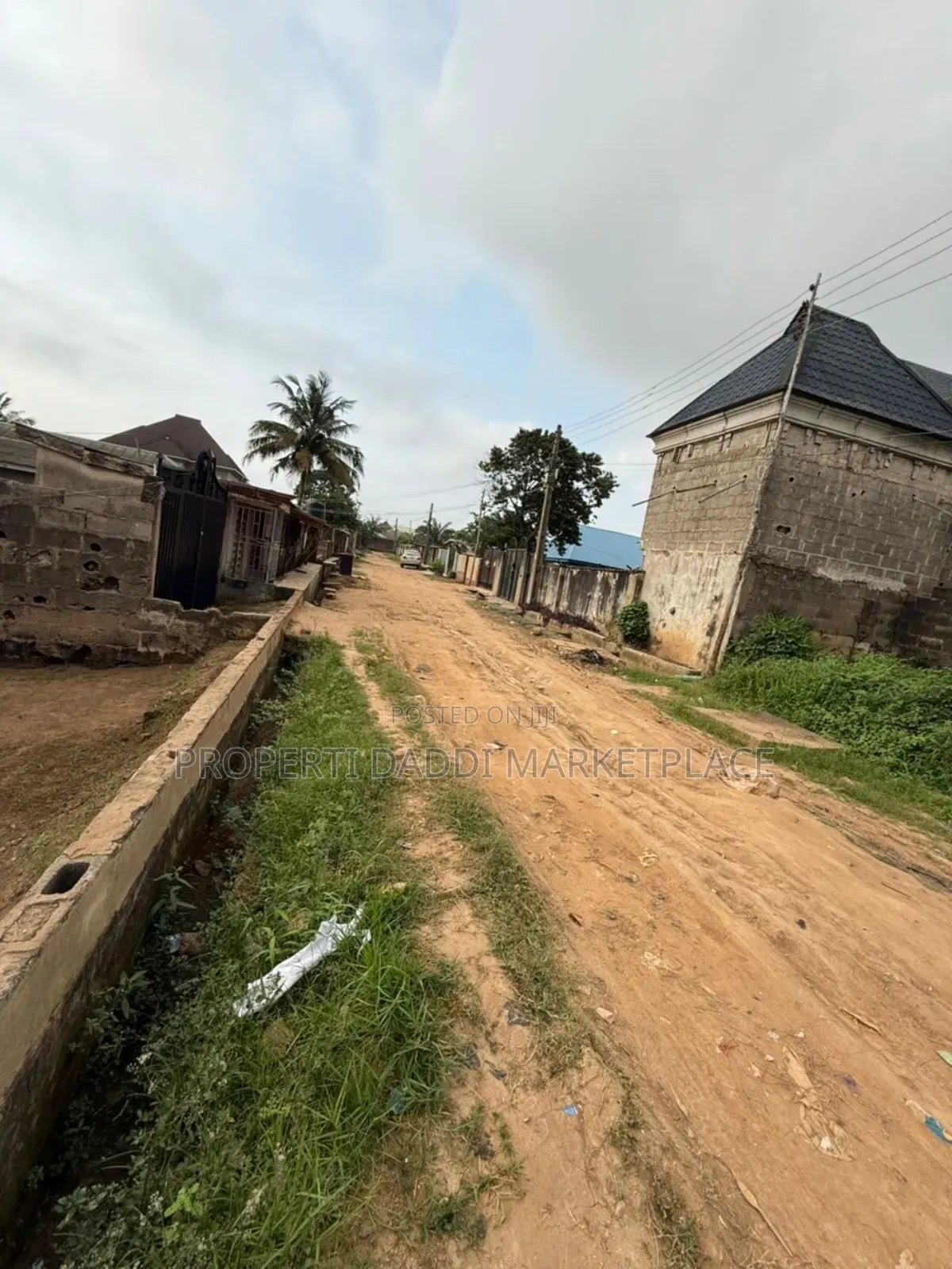 3bdrm Bungalow in Ayobo for sale