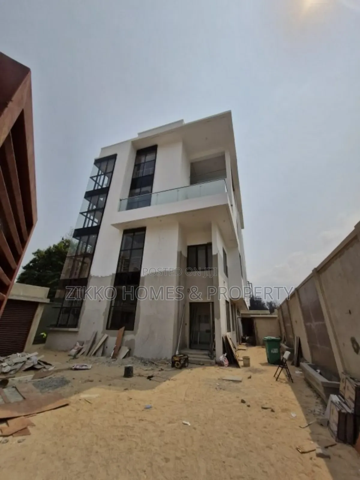 5bdrm Duplex in Banana Island, Ikoyi for sale