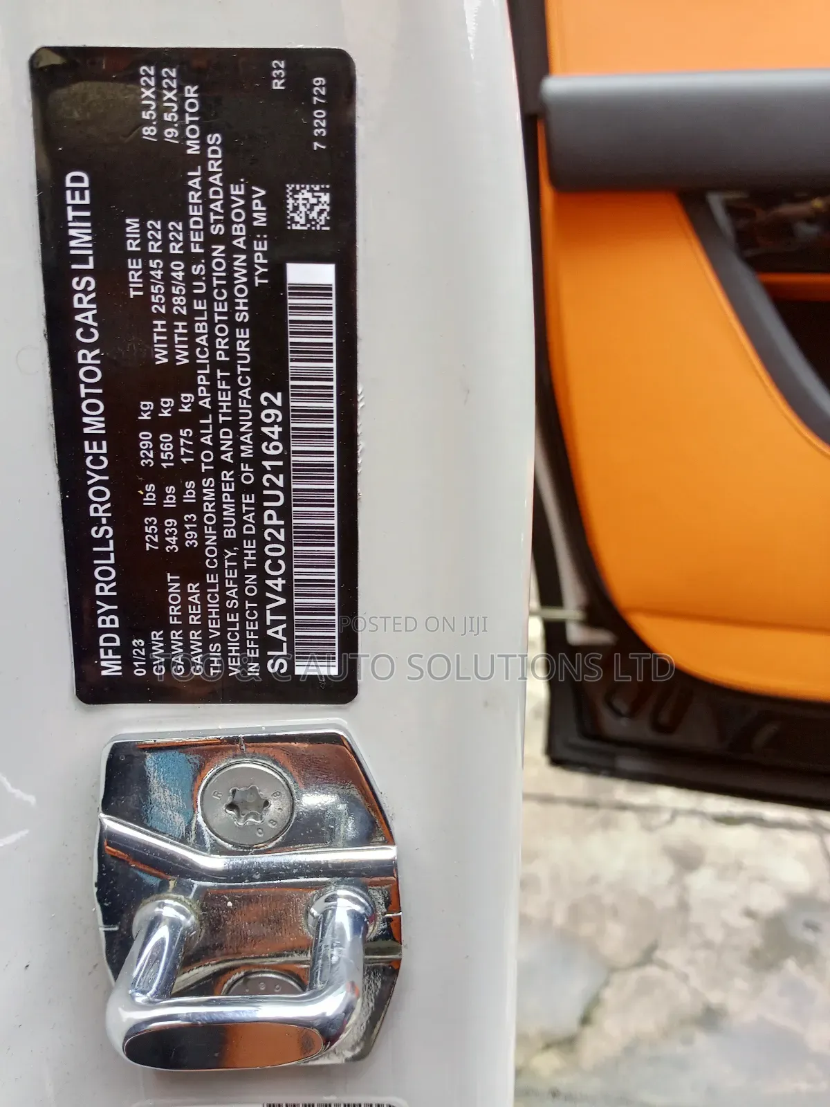 New Rolls-Royce Cullinan Black Badge 2024 White