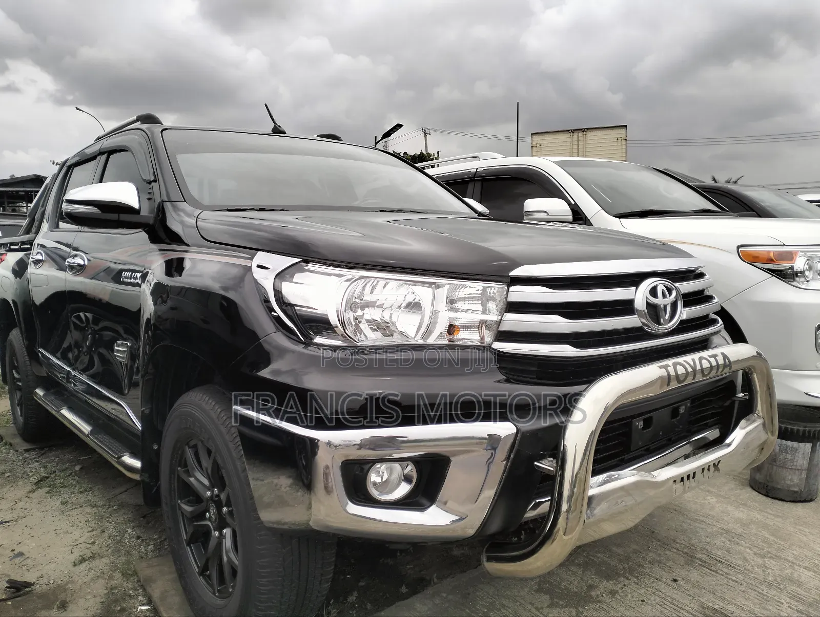 Toyota Hilux 2018 Black