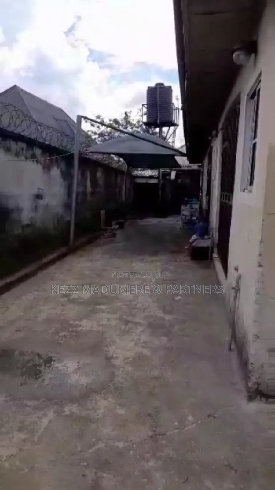 3bdrm Bungalow in Umuwein , Igwuruta, Port-Harcourt for sale