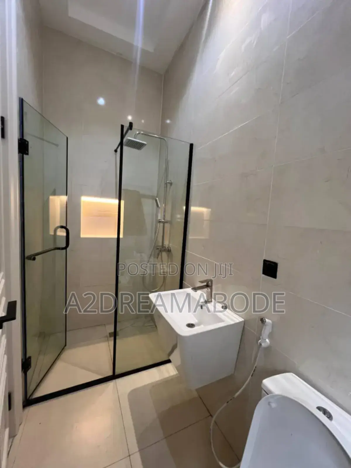 Furnished 5bdrm Duplex in Ikota, Lekki for rent