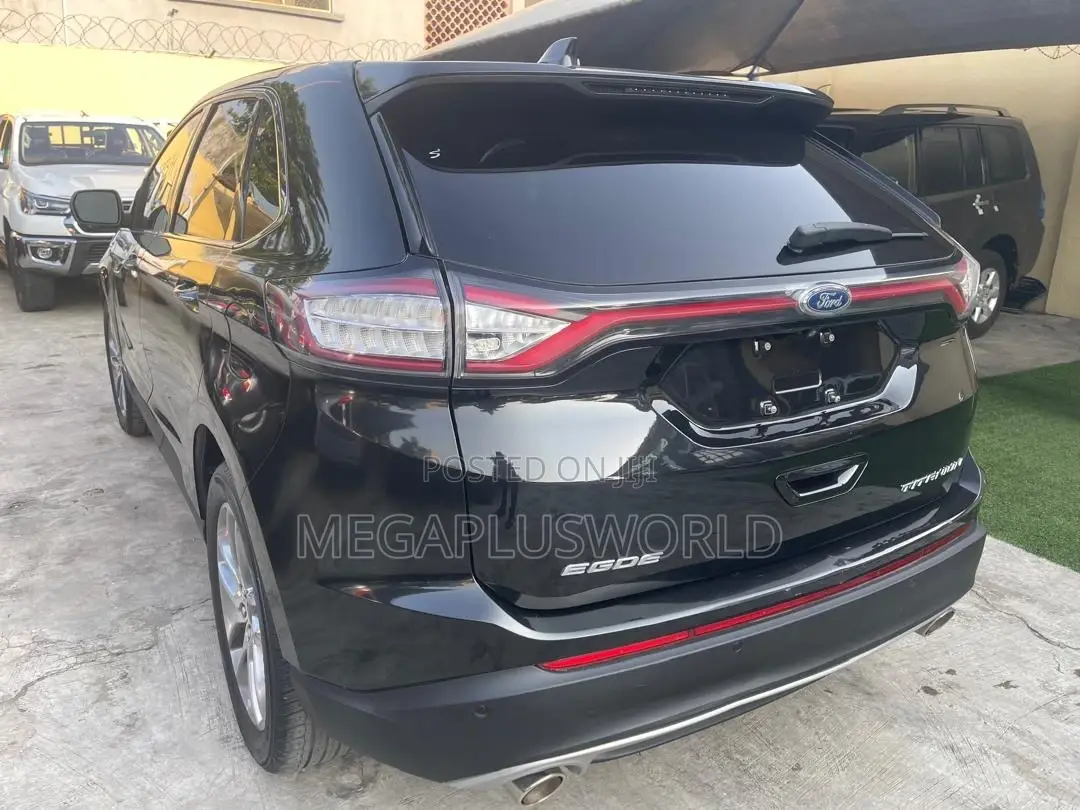 Ford Edge Titanium 4dr SUV AWD (2.0L 4cyl Turbo 6A) 2015 Black