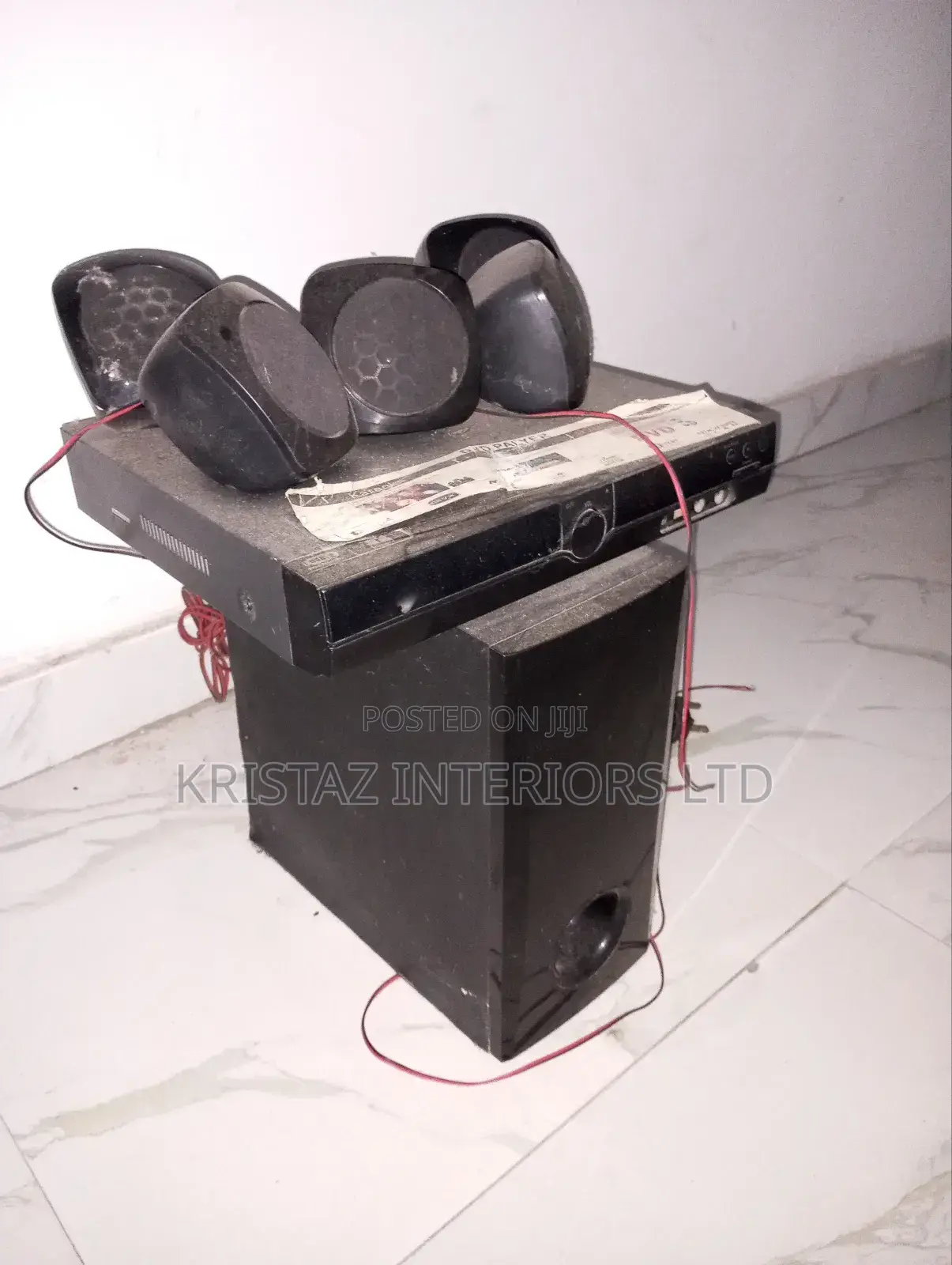 Neatly Used Mp3 Dvd With Woofer Speakers