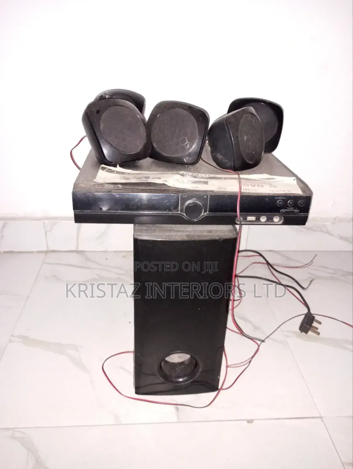 Neatly Used Mp3 Dvd With Woofer Speakers