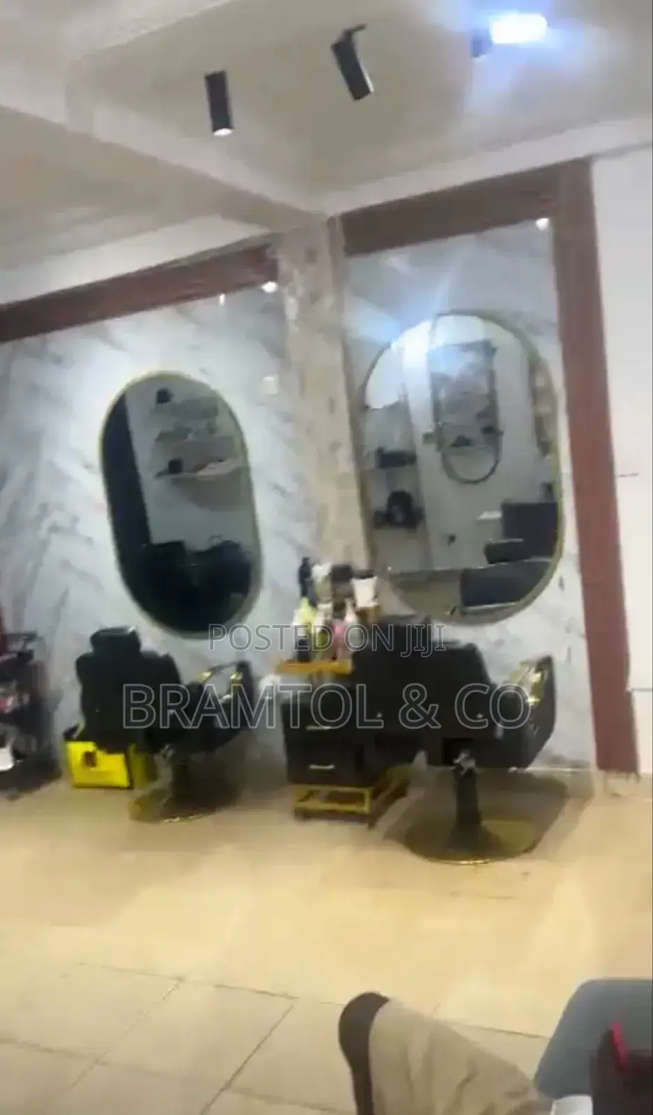40 SQM First Floor Salon/Office/Shop on Ademola Adetokunbo Crescent